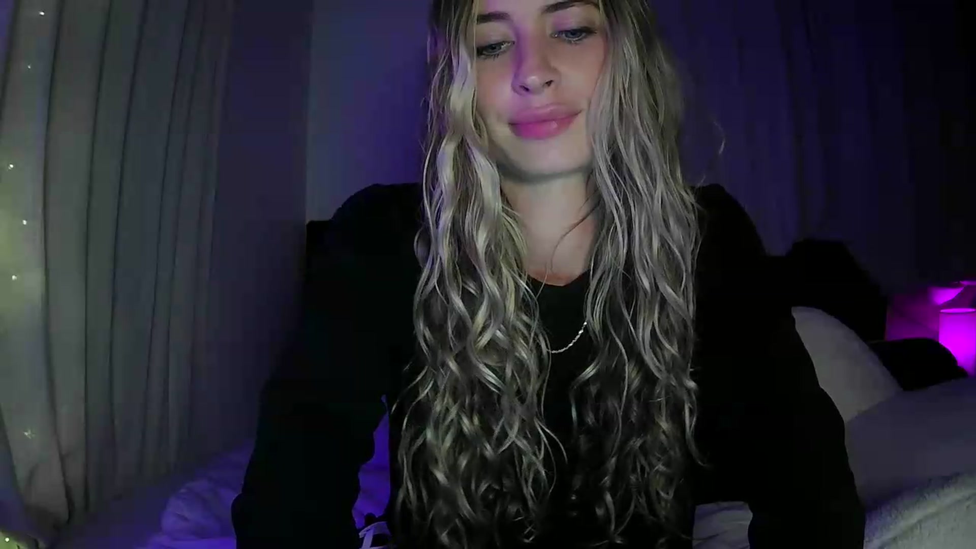 Gallery image thumbnail from Bambi20's myfreecams stream on, 07/01/2026, 05:44 image 19 of 20