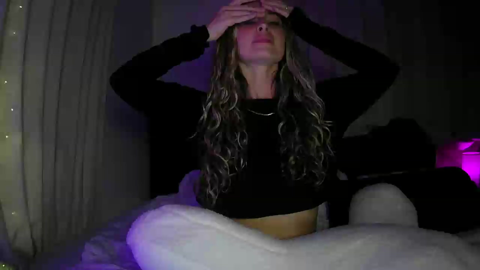 Gallery image thumbnail from Bambi20's myfreecams stream on, 07/01/2026, 05:44 image 15 of 20