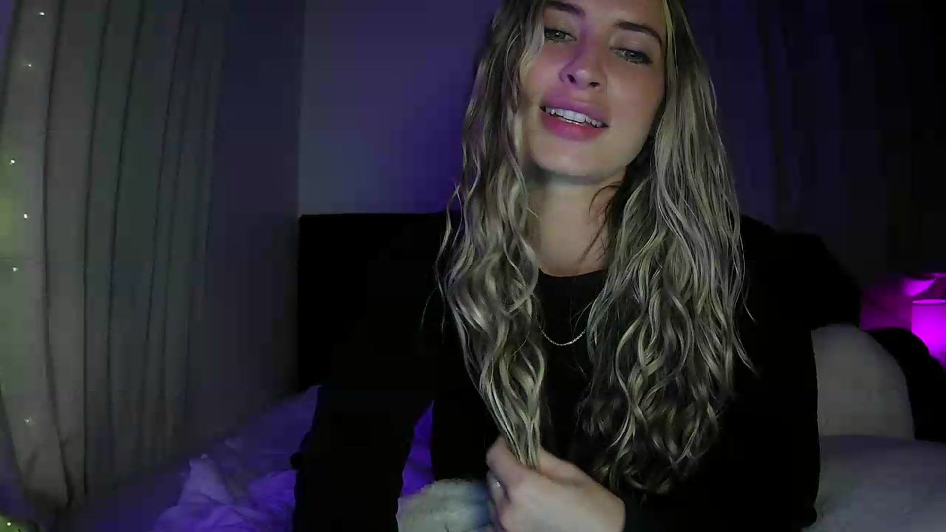 Gallery image thumbnail from Bambi20's myfreecams stream on, 07/01/2026, 05:44 image 8 of 20