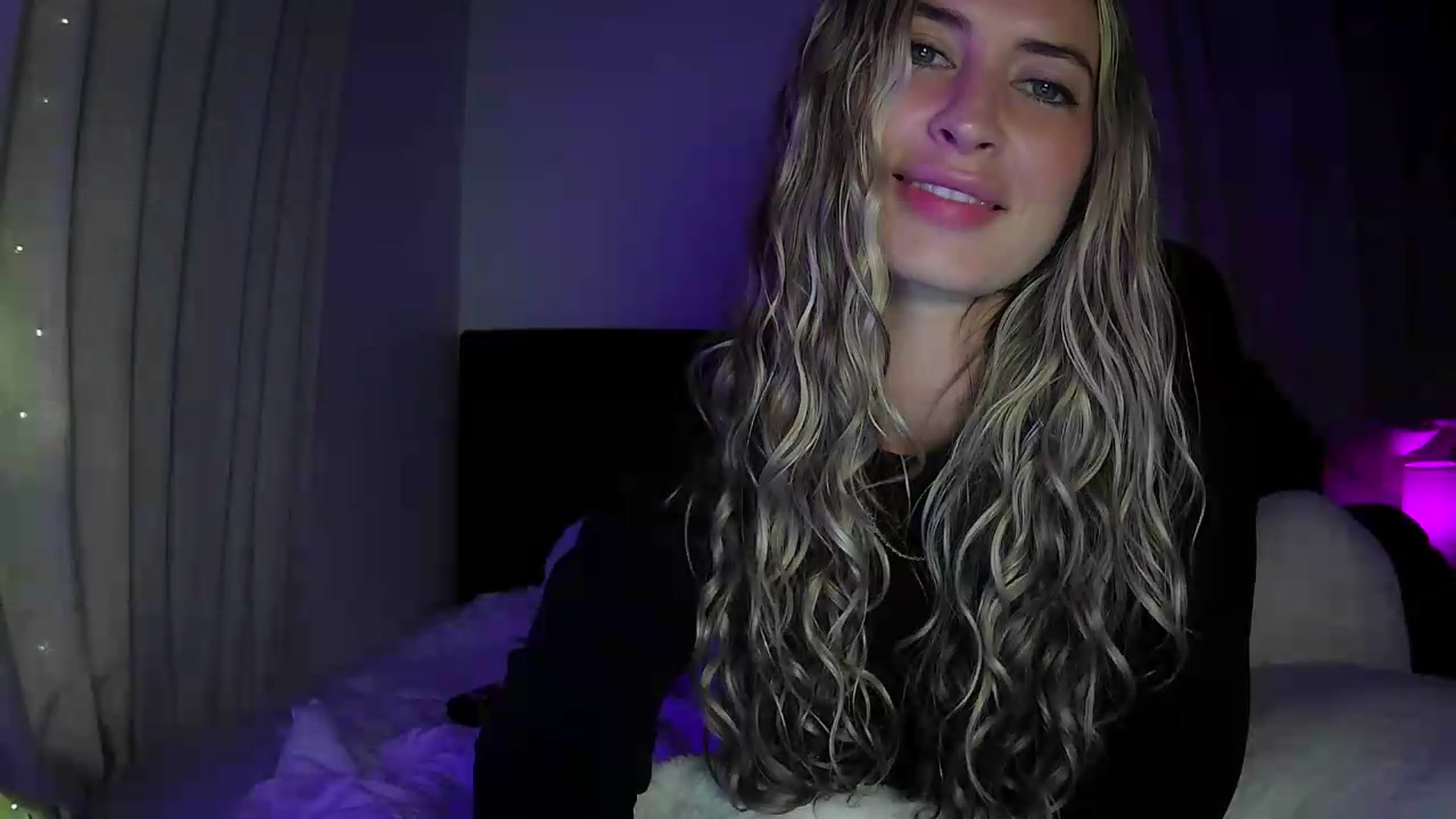 Gallery image thumbnail from Bambi20's myfreecams stream on, 07/01/2026, 05:44 image 7 of 20