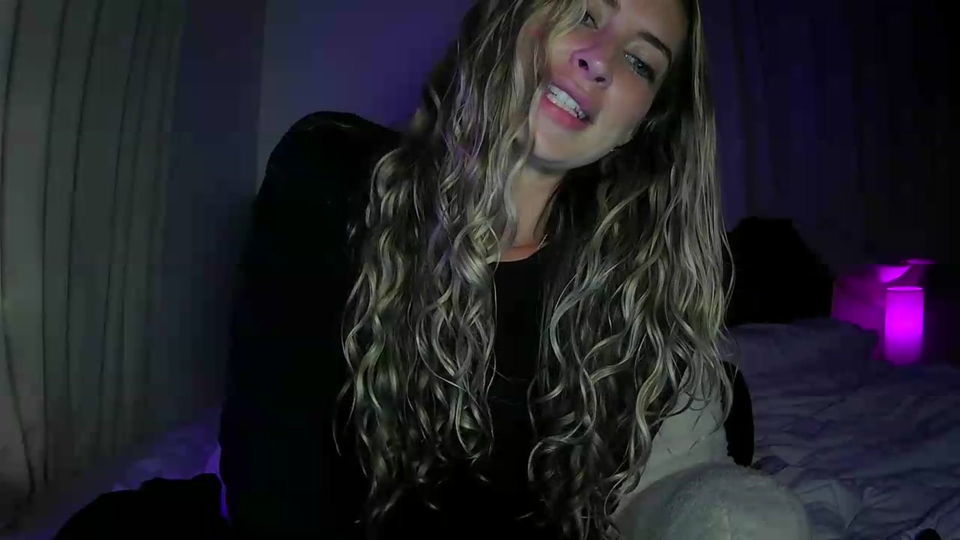 Gallery image thumbnail from Bambi20's myfreecams stream on, 07/01/2026, 06:48 image 4 of 20