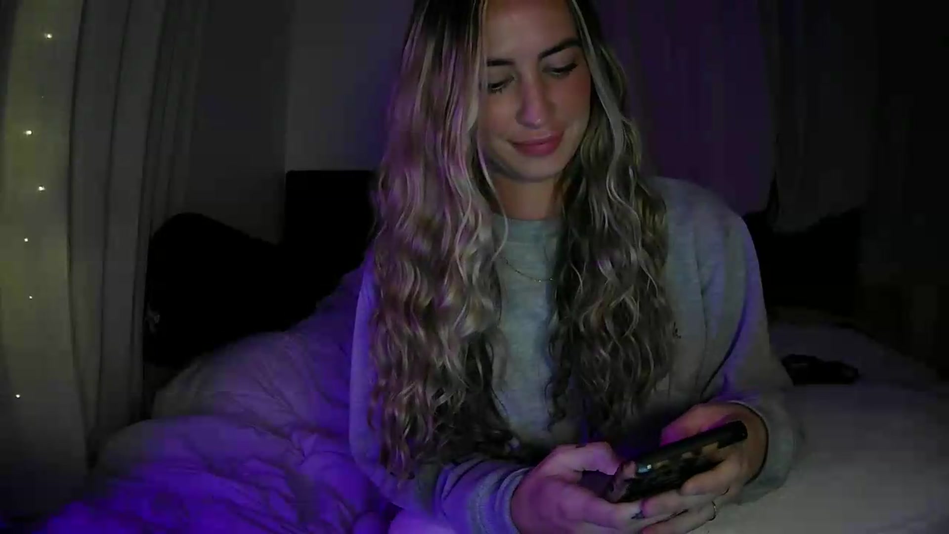 Gallery image thumbnail from Bambi20's myfreecams stream on, 07/03/2026, 04:45 image 11 of 20