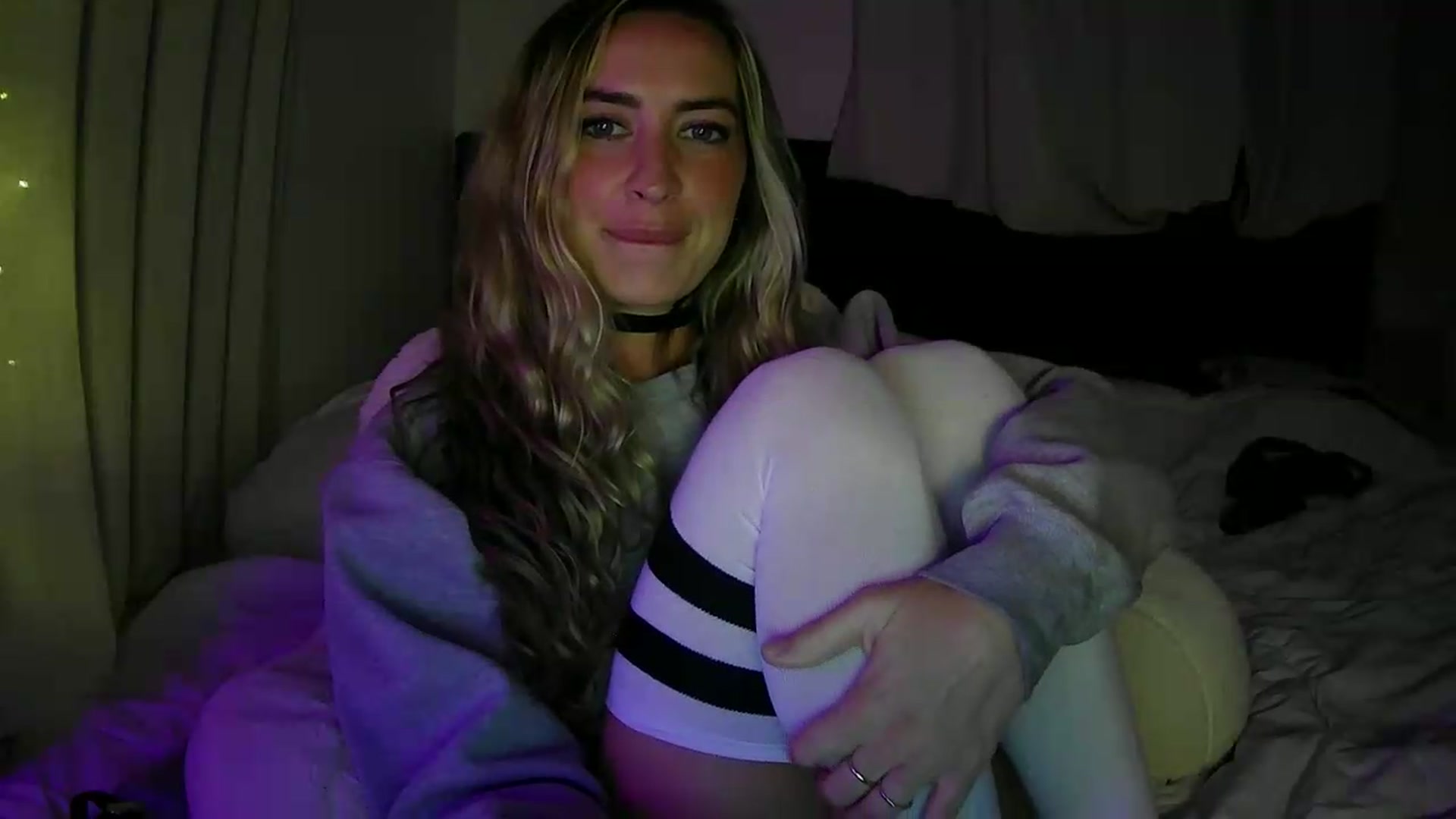 Gallery image thumbnail from Bambi20's myfreecams stream on, 07/03/2026, 05:55 image 13 of 20