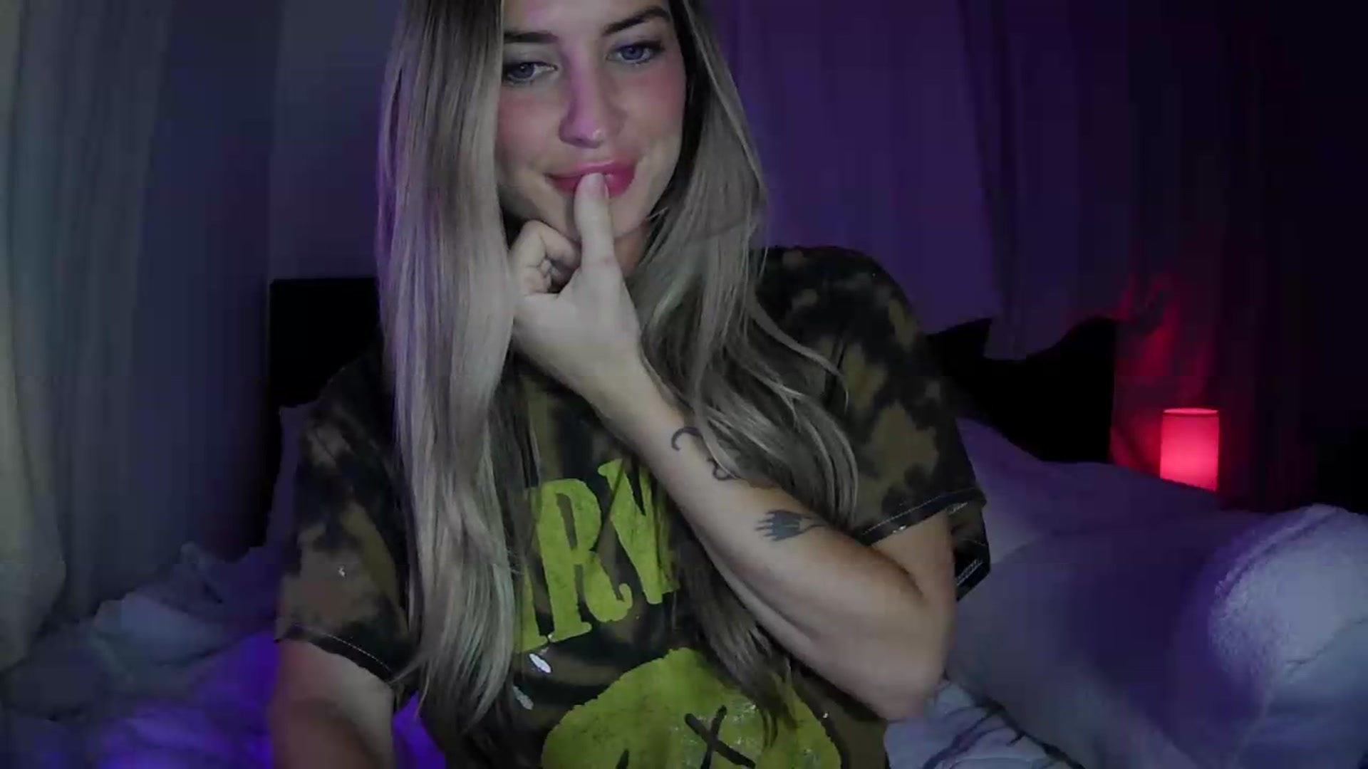Gallery image thumbnail from Bambi20's myfreecams stream on, 07/06/2026, 04:51 image 15 of 20