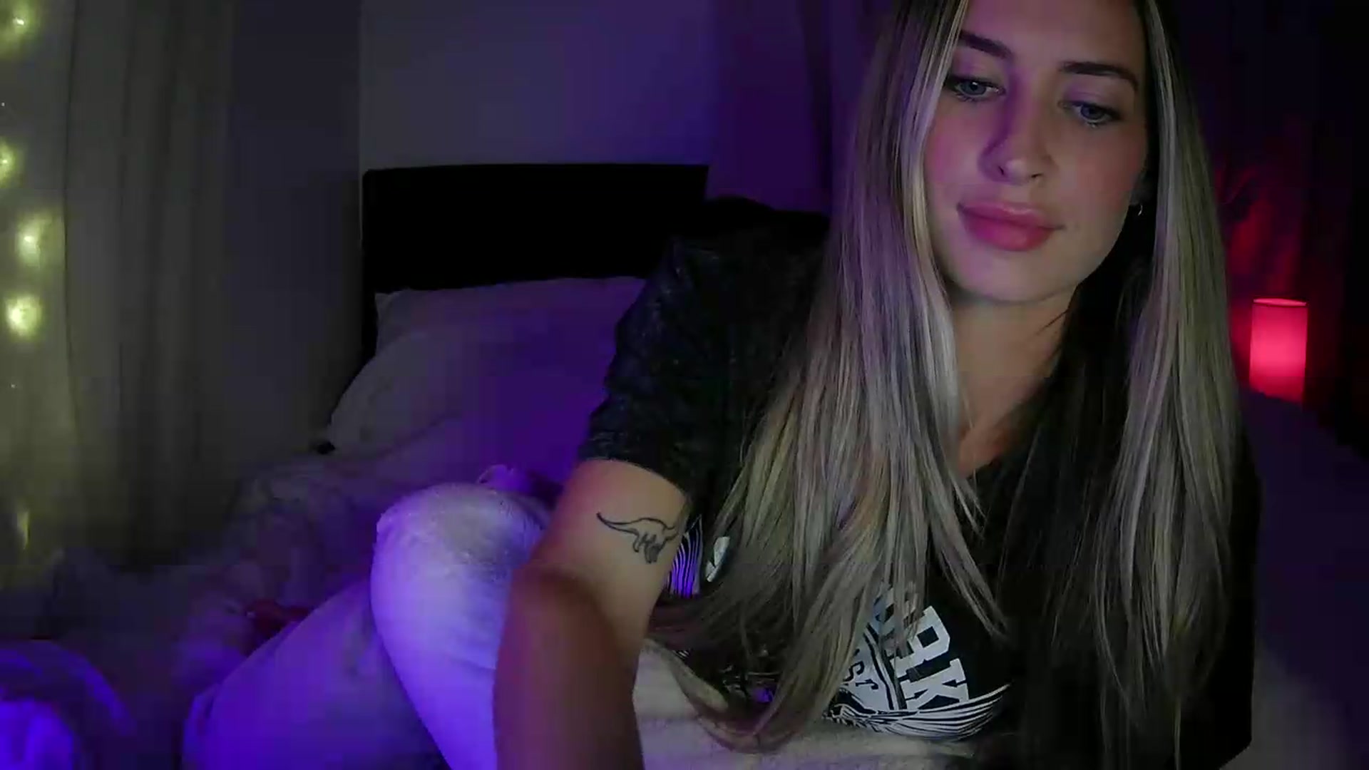 Gallery image thumbnail from Bambi20's myfreecams stream on, 07/07/2026, 05:35 image 3 of 20