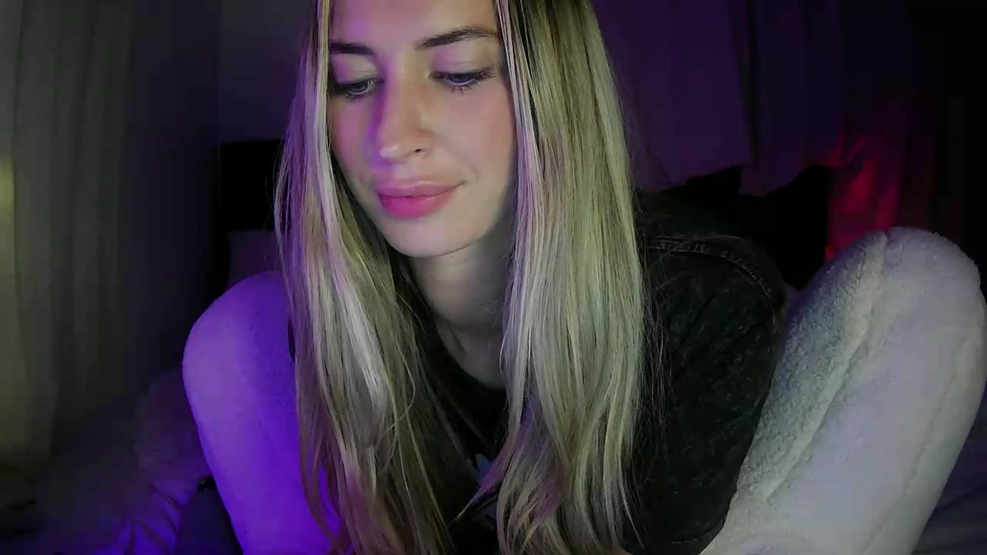 Gallery image thumbnail from Bambi20's myfreecams stream on, 07/07/2026, 06:57 image 19 of 20