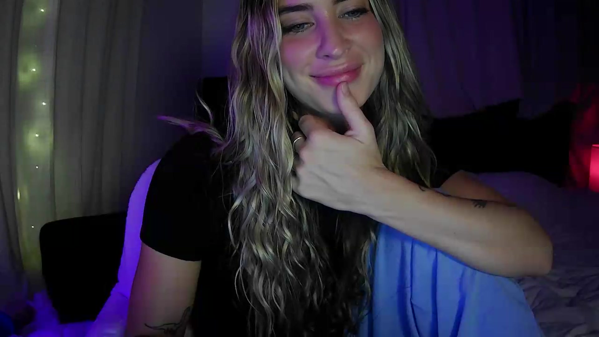 Gallery image thumbnail from Bambi20's myfreecams stream on, 07/08/2026, 05:24 image 13 of 20
