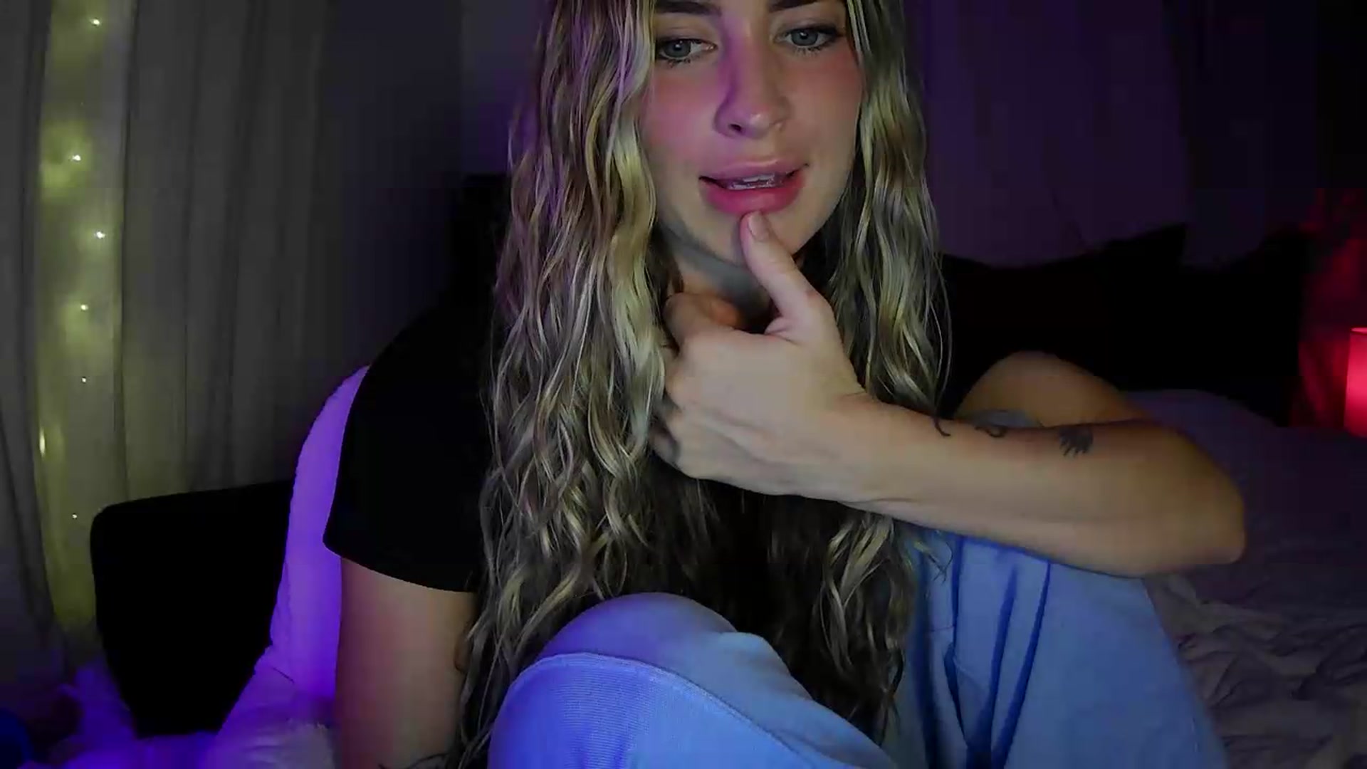 Gallery image thumbnail from Bambi20's myfreecams stream on, 07/08/2026, 05:24 image 11 of 20