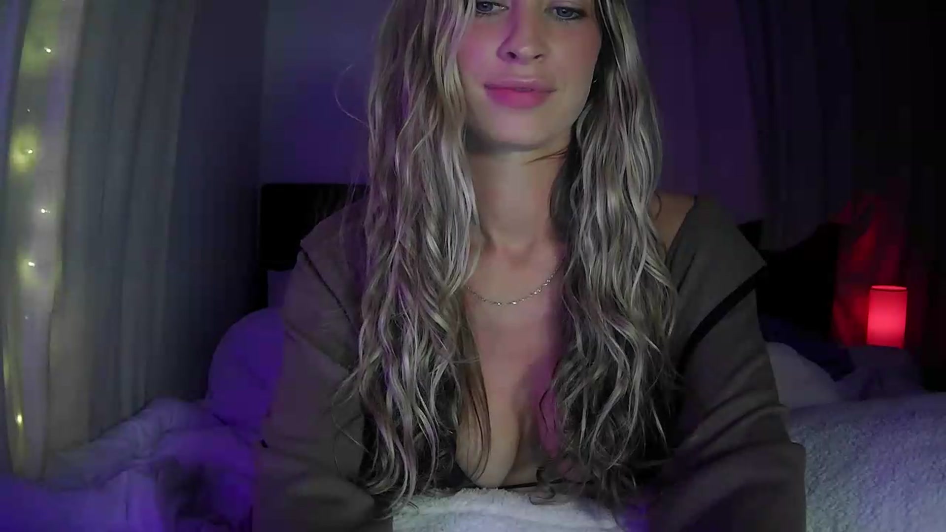 Gallery image thumbnail from Bambi20's myfreecams stream on, 07/09/2026, 04:44 image 16 of 20