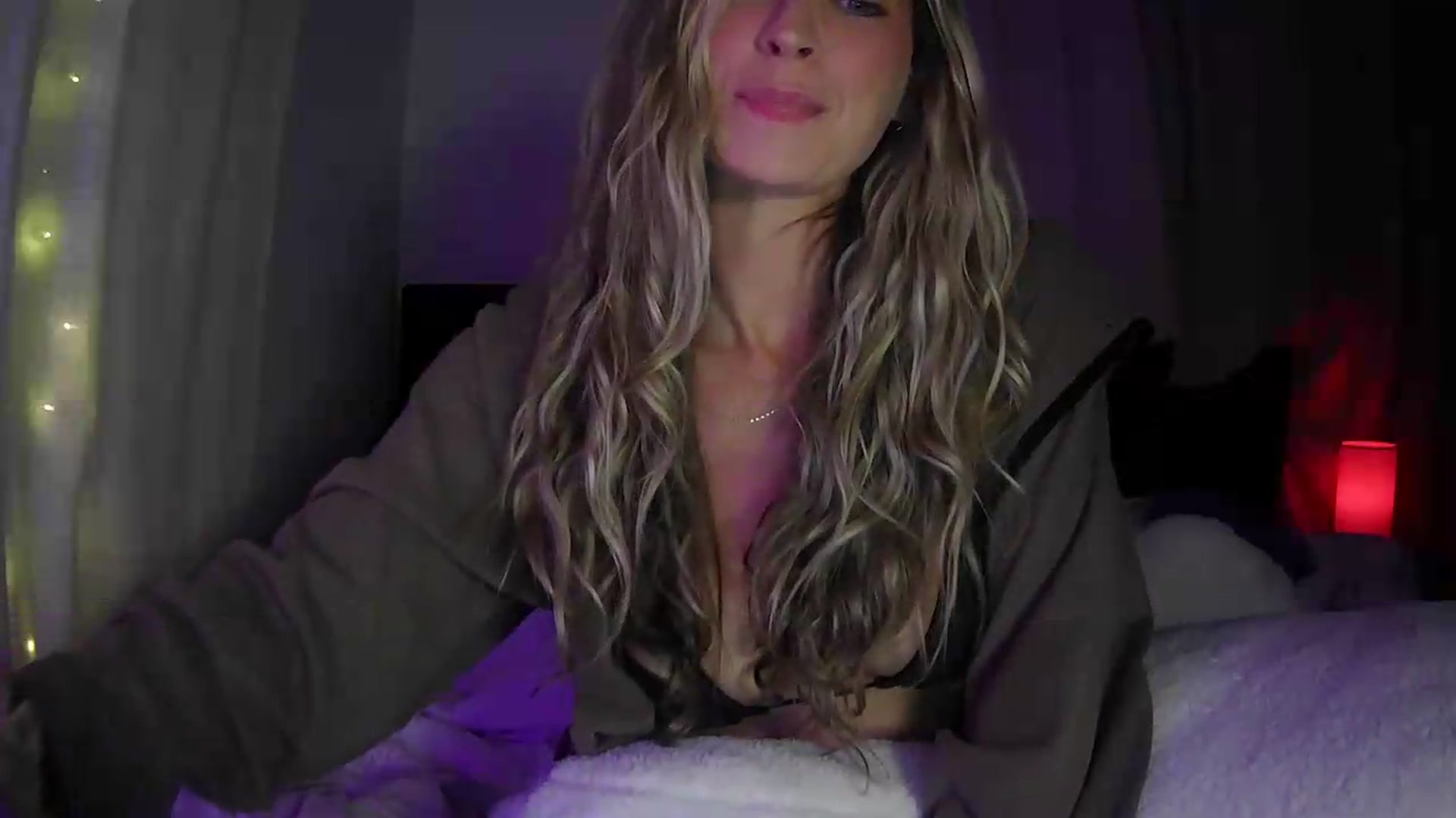 Gallery image thumbnail from Bambi20's myfreecams stream on, 07/09/2026, 04:44 image 15 of 20