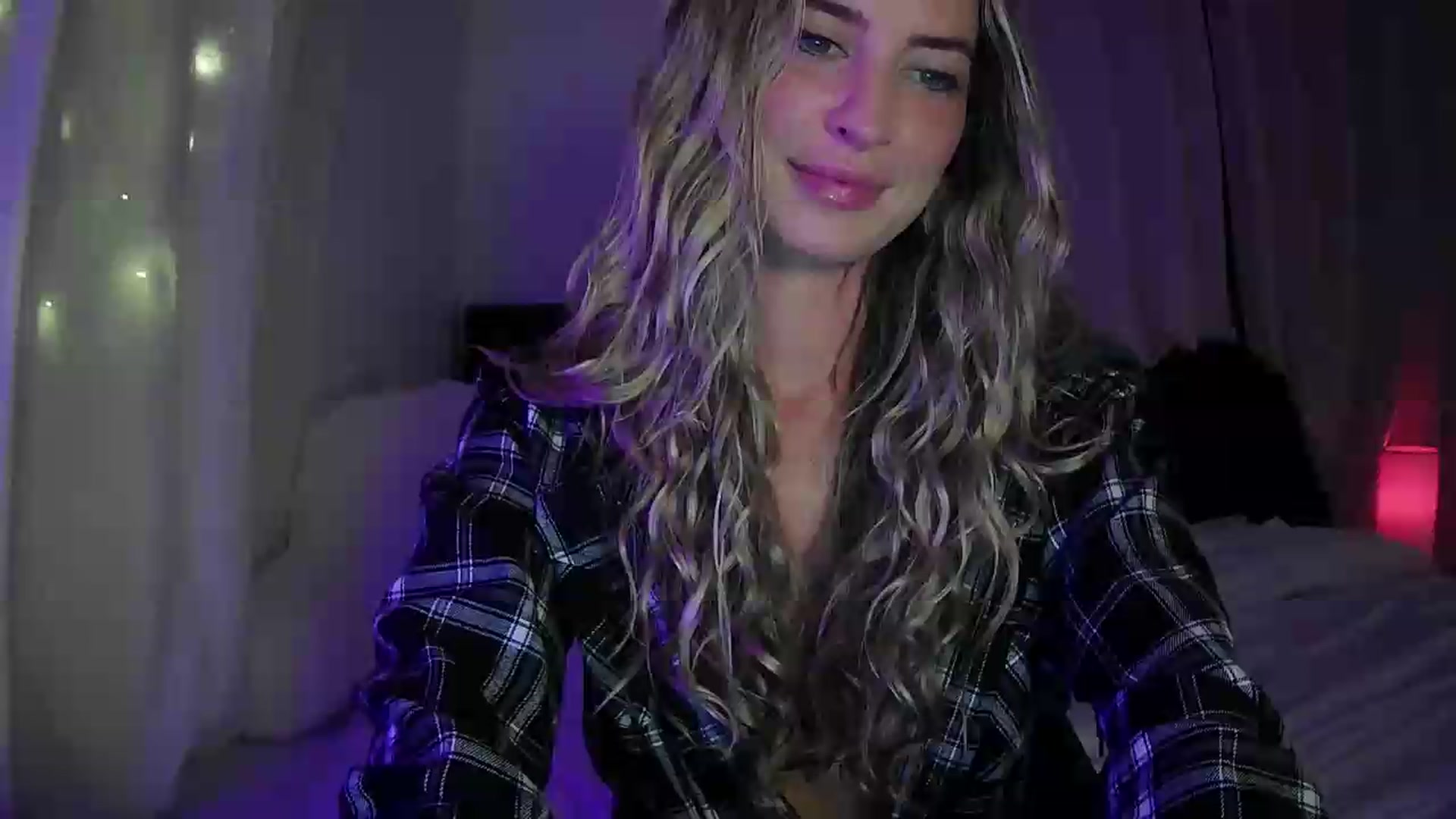 Gallery image thumbnail from Bambi20's myfreecams stream on, 07/10/2026, 02:39 image 7 of 20