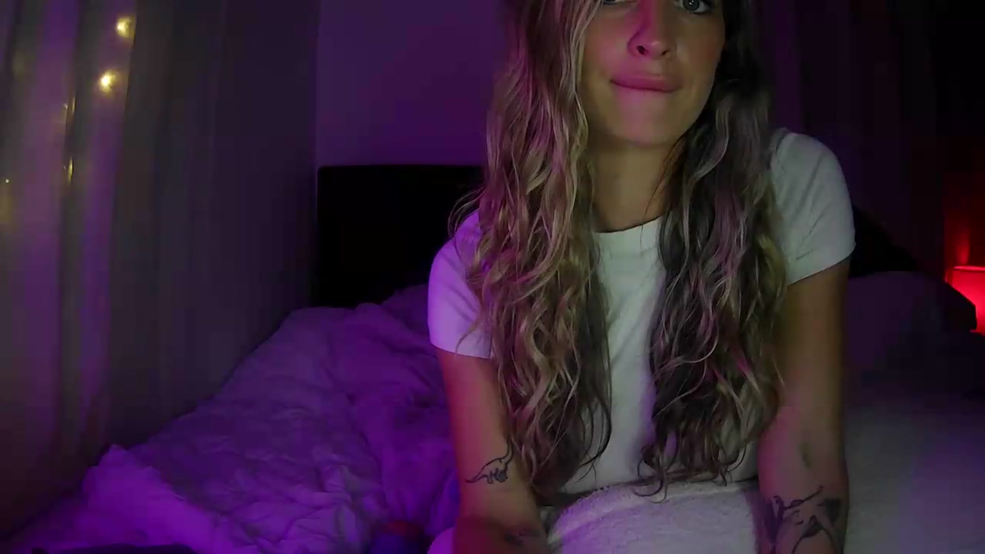 Gallery image thumbnail from Bambi20's myfreecams stream on, 07/17/2026, 04:40 image 17 of 20