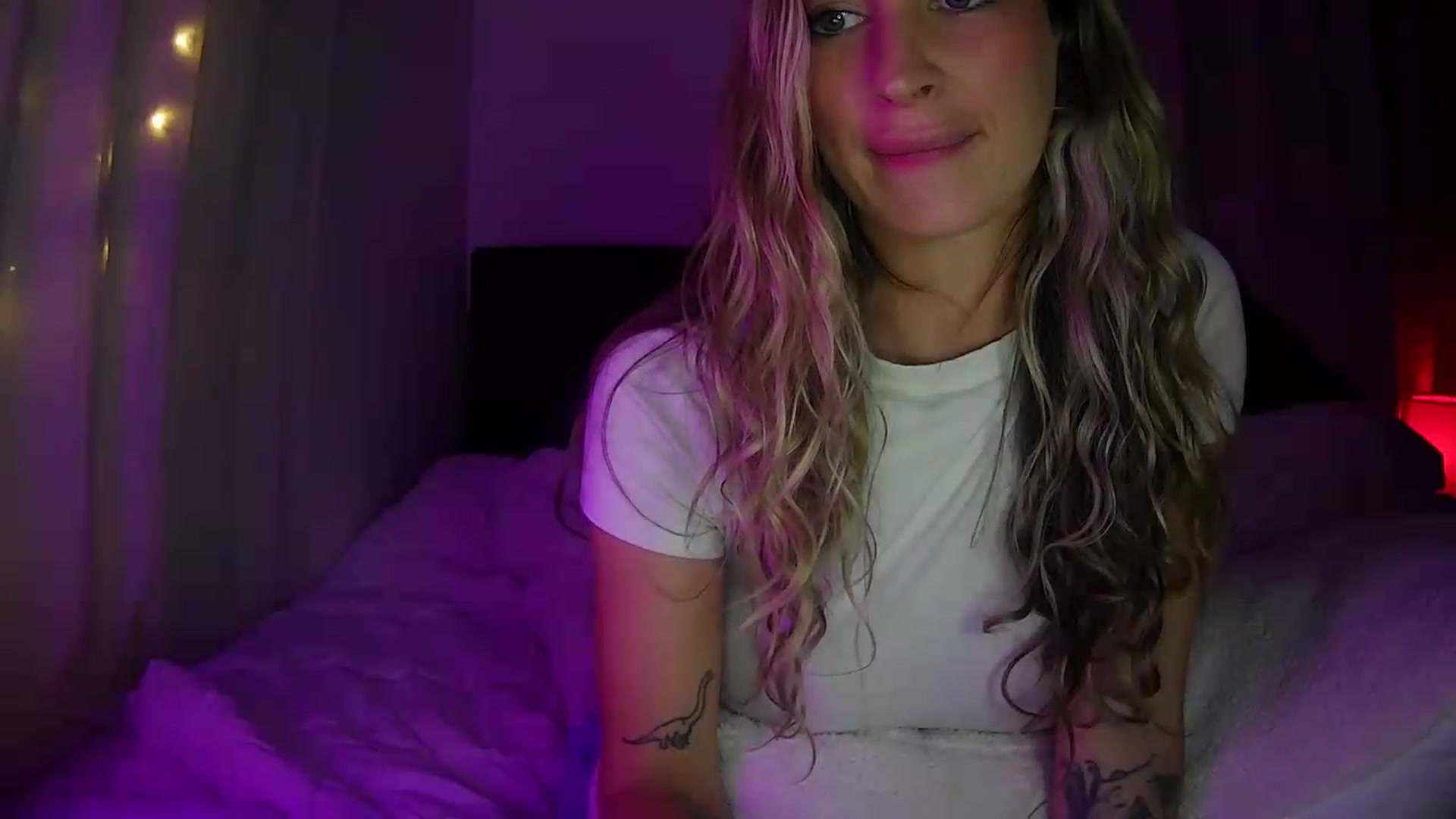 Gallery image thumbnail from Bambi20's myfreecams stream on, 07/17/2026, 04:40 image 4 of 20