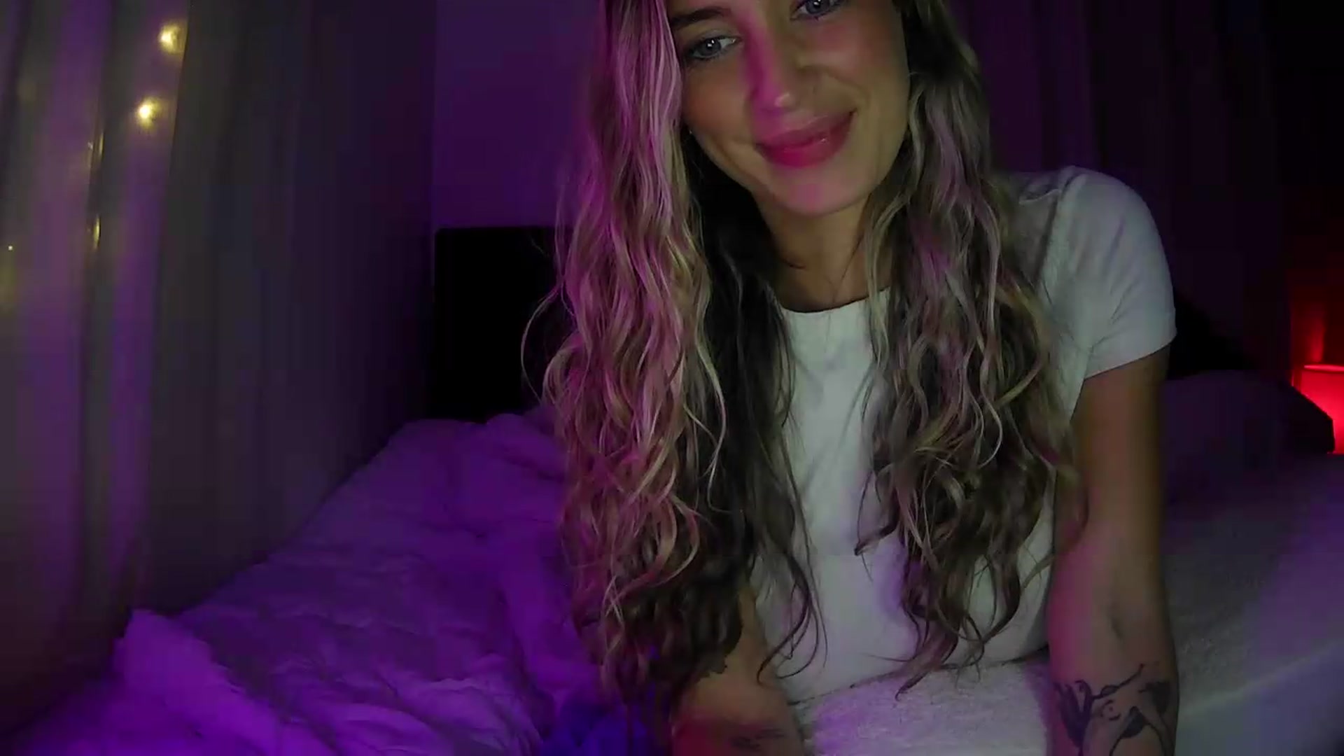 Gallery image thumbnail from Bambi20's myfreecams stream on, 07/17/2026, 04:40 image 3 of 20