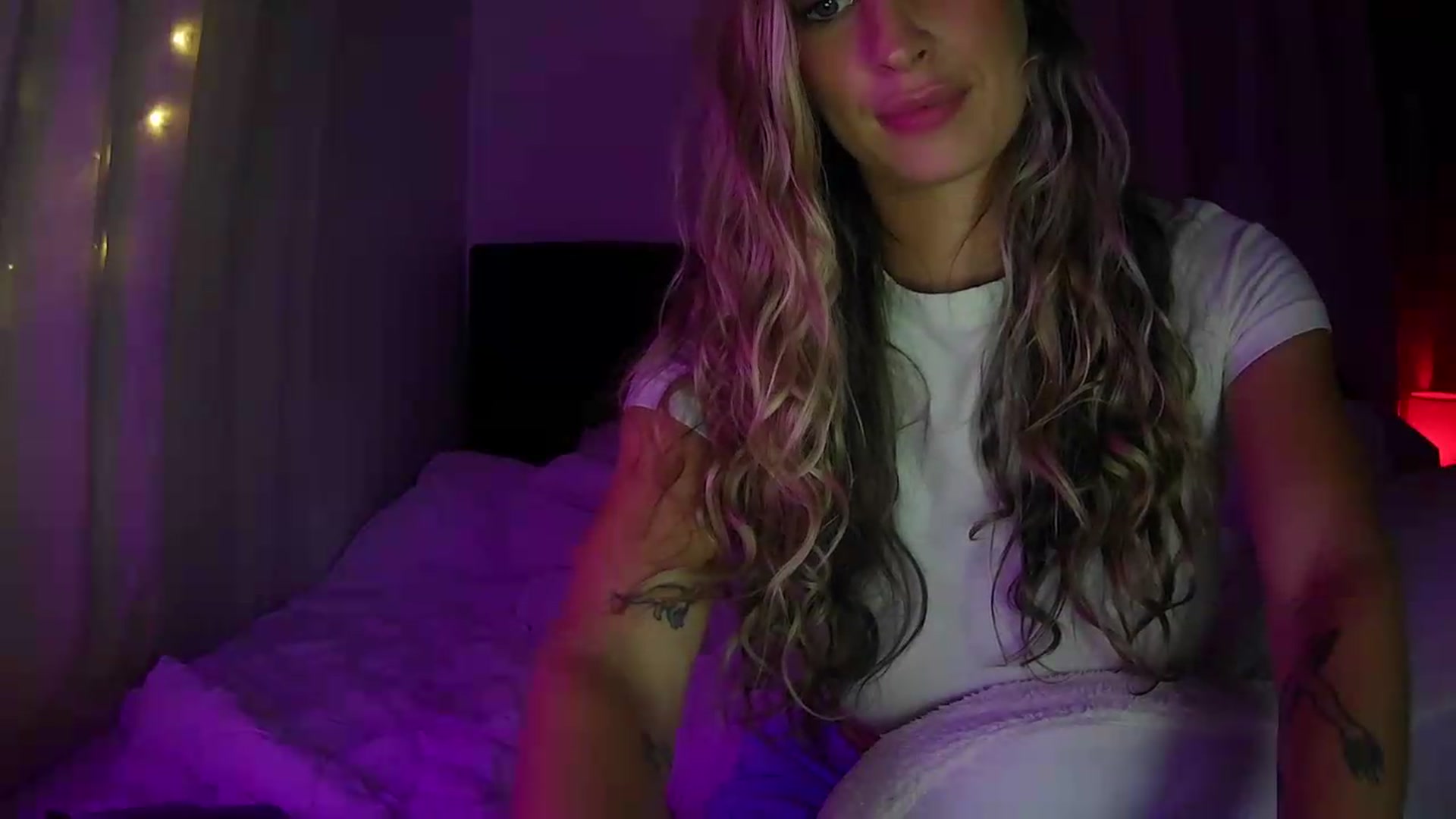 Gallery image thumbnail from Bambi20's myfreecams stream on, 07/17/2026, 05:04 image 2 of 20