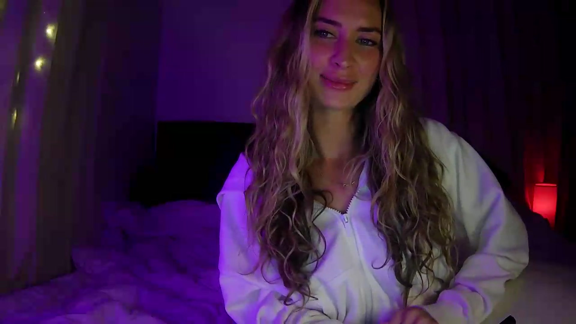 Gallery image thumbnail from Bambi20's myfreecams stream on, 07/19/2026, 05:47 image 6 of 20