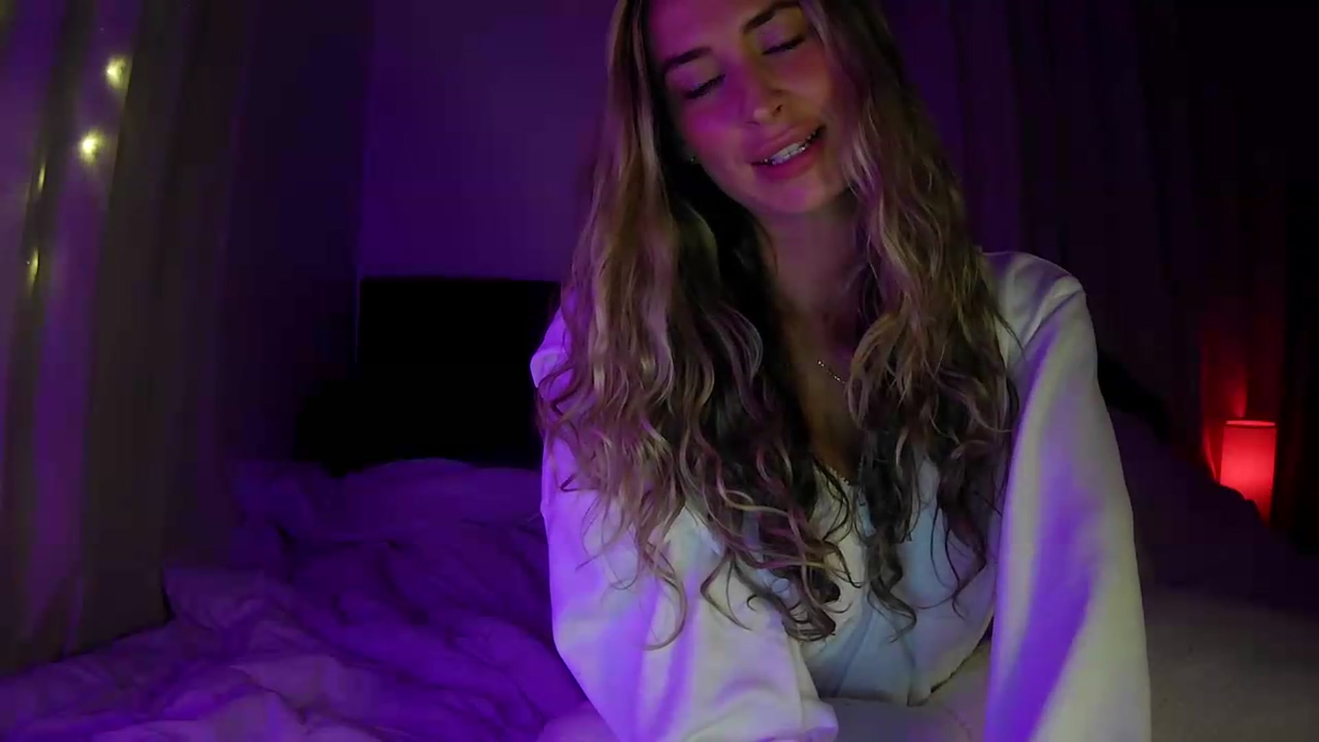 Gallery image thumbnail from Bambi20's myfreecams stream on, 07/19/2026, 05:47 image 2 of 20