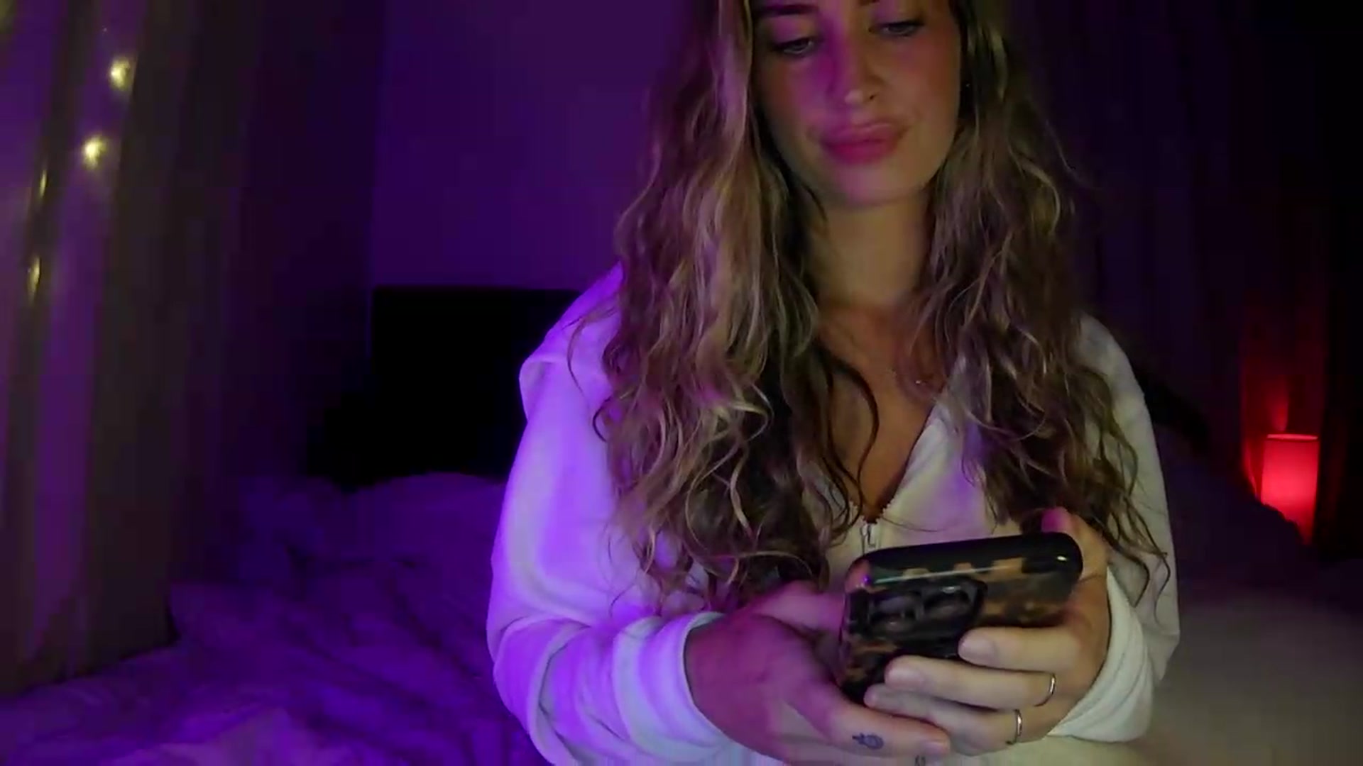 Gallery image thumbnail from Bambi20's myfreecams stream on, 07/19/2026, 05:47 image 17 of 20