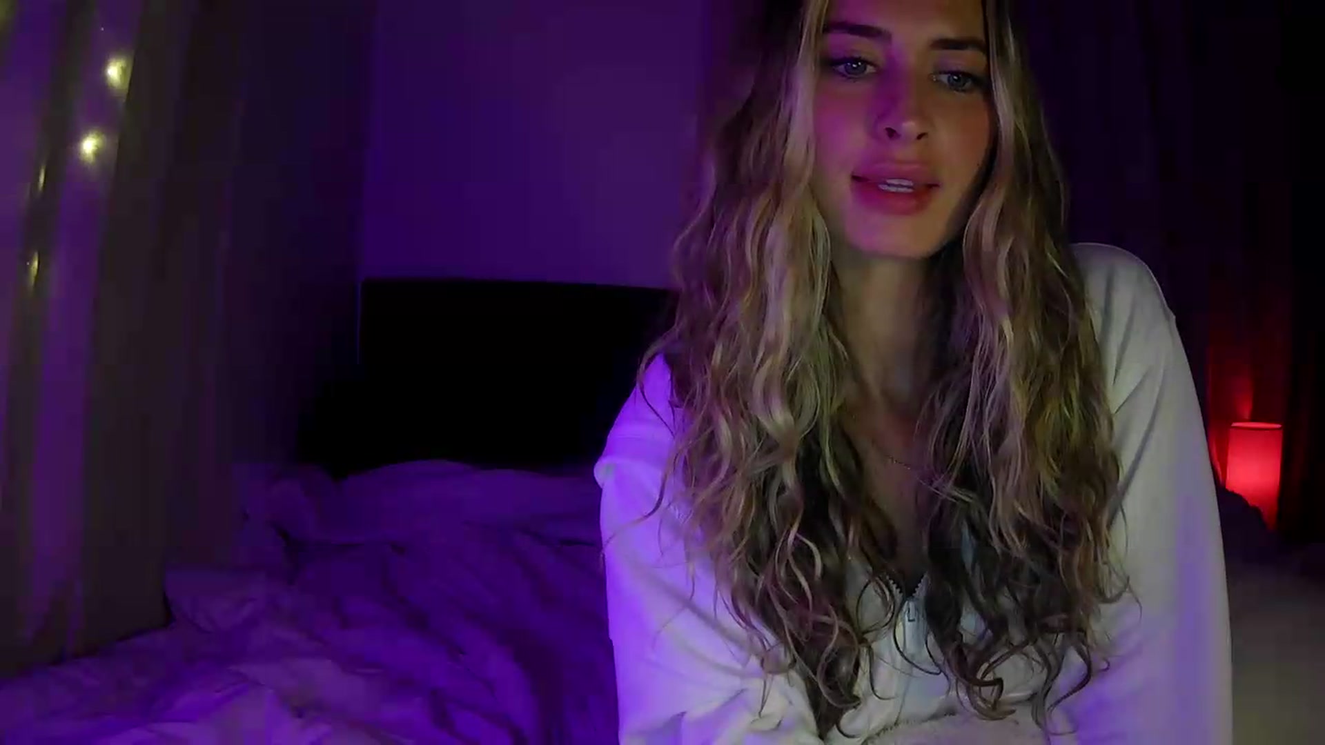 Gallery image thumbnail from Bambi20's myfreecams stream on, 07/19/2026, 05:47 image 12 of 20