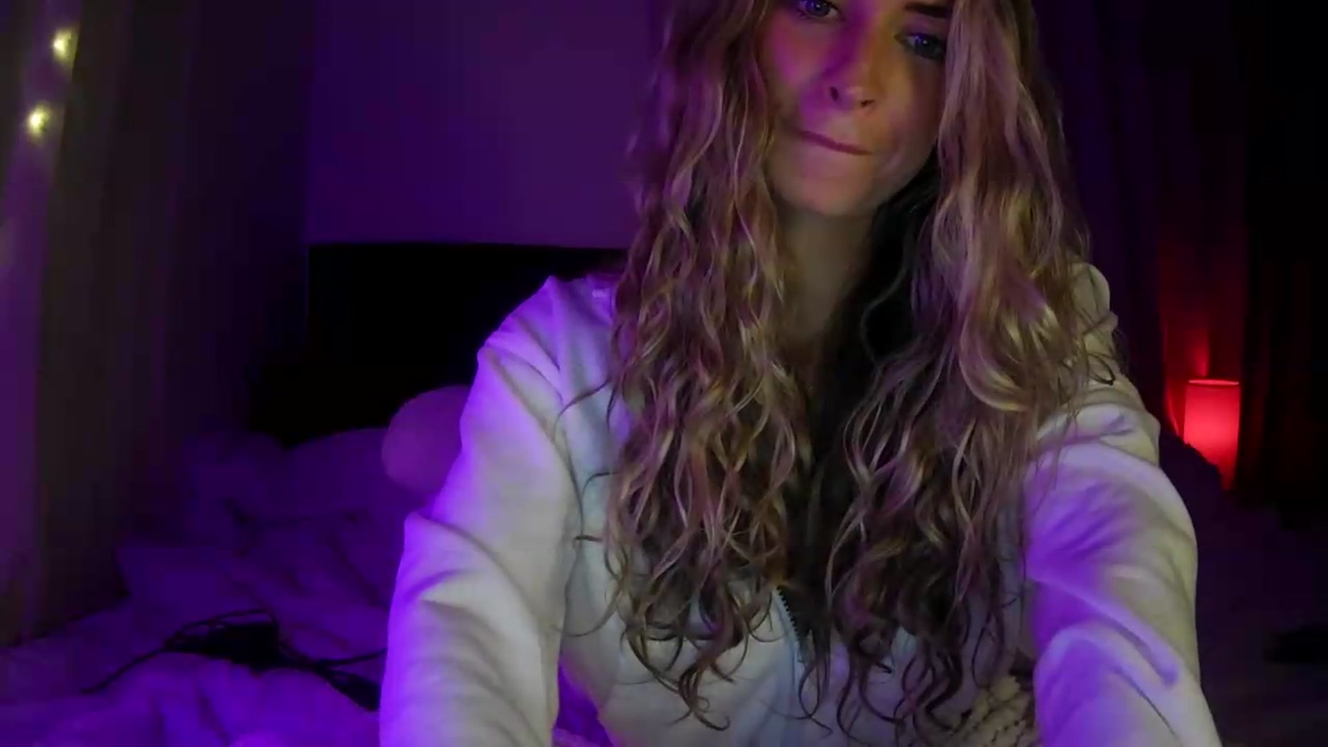 Gallery image thumbnail from Bambi20's myfreecams stream on, 07/19/2026, 06:38 image 2 of 20