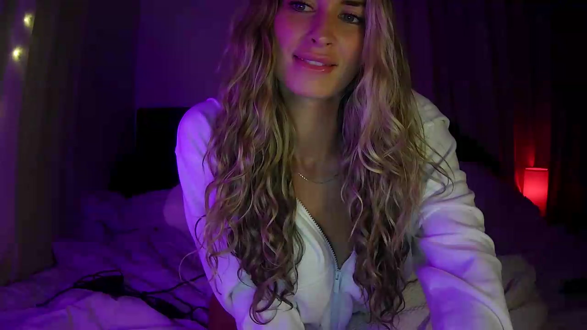 Gallery image thumbnail from Bambi20's myfreecams stream on, 07/19/2026, 06:38 image 5 of 20