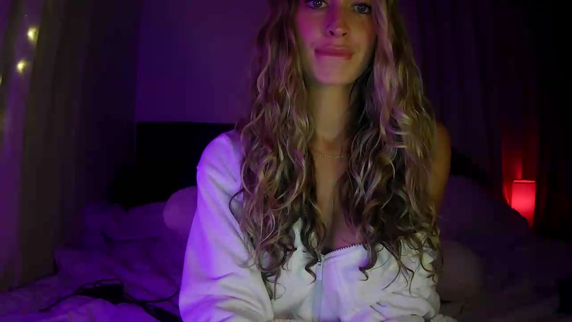 Gallery image thumbnail from Bambi20's myfreecams stream on, 07/19/2026, 06:38 image 16 of 20