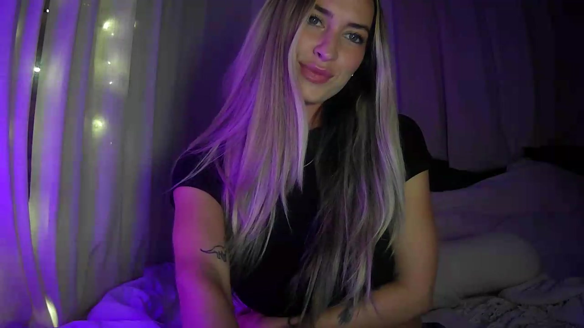 Gallery image thumbnail from Bambi20's myfreecams stream on, 07/23/2026, 03:33 image 4 of 20