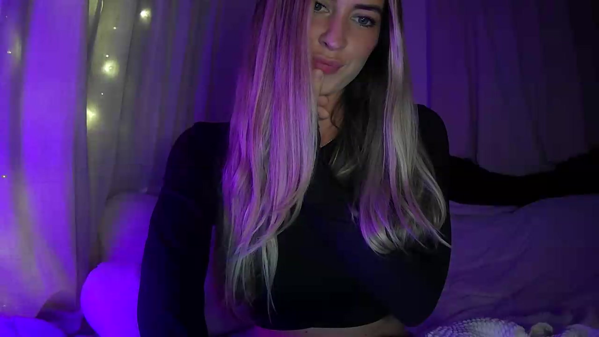 Gallery image thumbnail from Bambi20's myfreecams stream on, 07/26/2026, 04:44 image 6 of 20