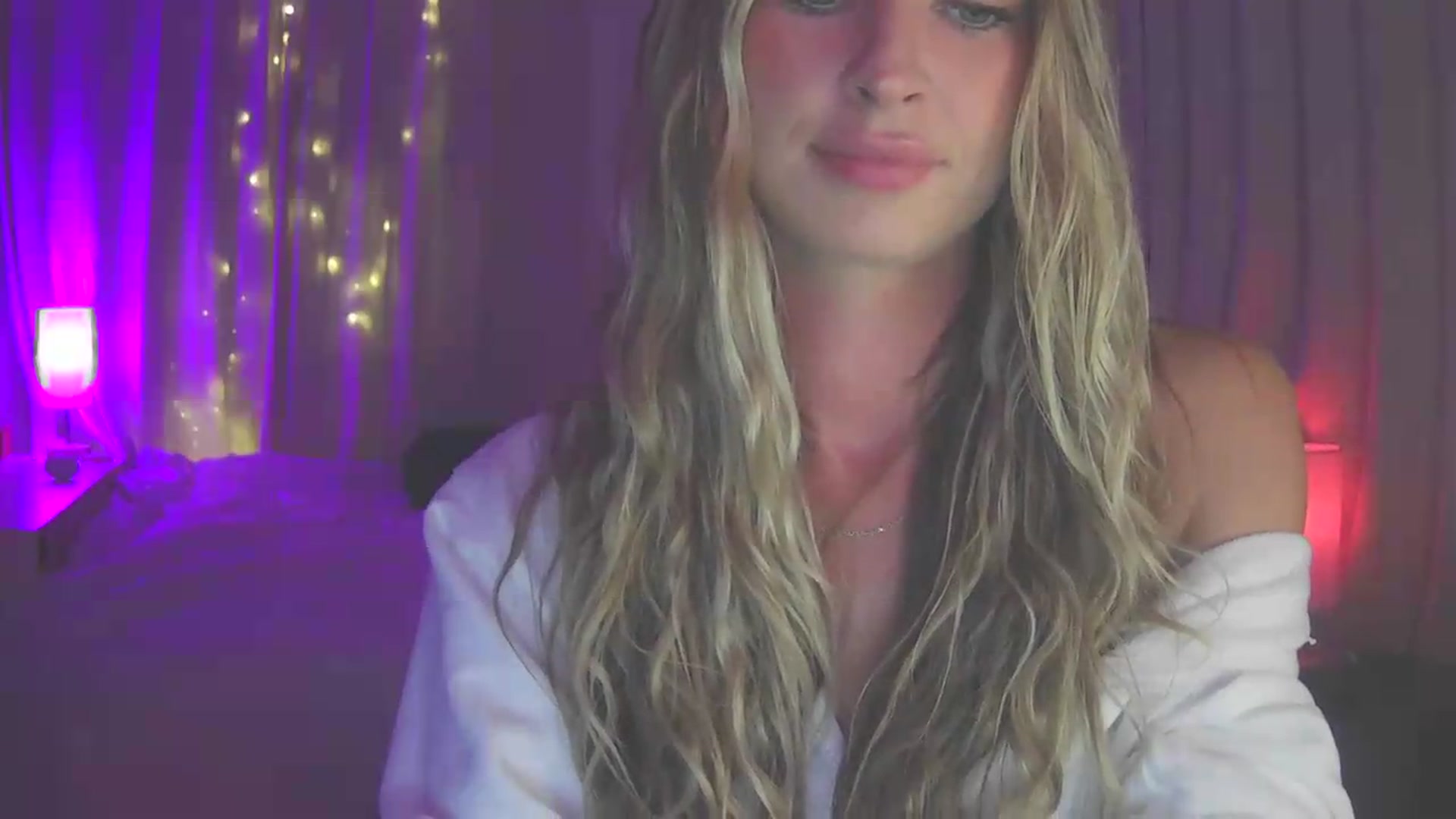 Gallery image thumbnail from Bambi20's myfreecams stream on, 07/30/2026, 01:55 image 9 of 20