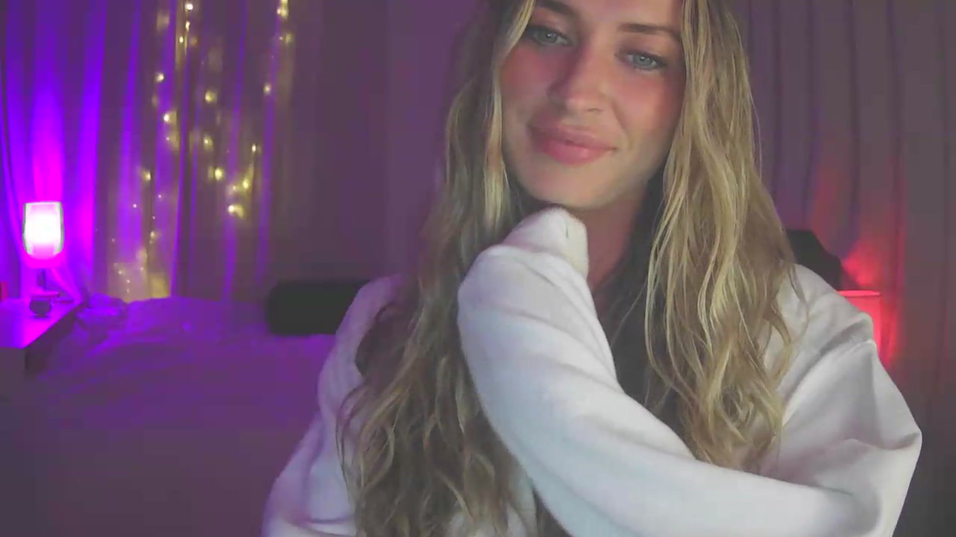 Gallery image thumbnail from Bambi20's myfreecams stream on, 07/30/2026, 01:55 image 19 of 20