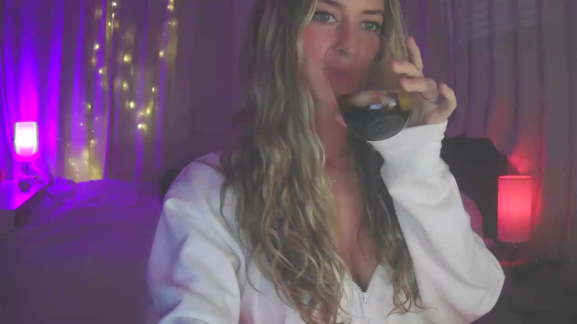Gallery image thumbnail from Bambi20's myfreecams stream on, 07/30/2026, 01:55 image 5 of 20