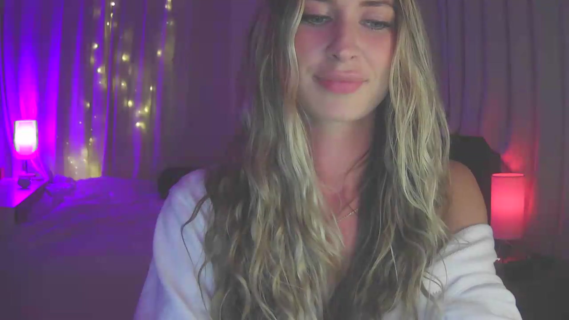 Gallery image thumbnail from Bambi20's myfreecams stream on, 07/30/2026, 01:55 image 13 of 20