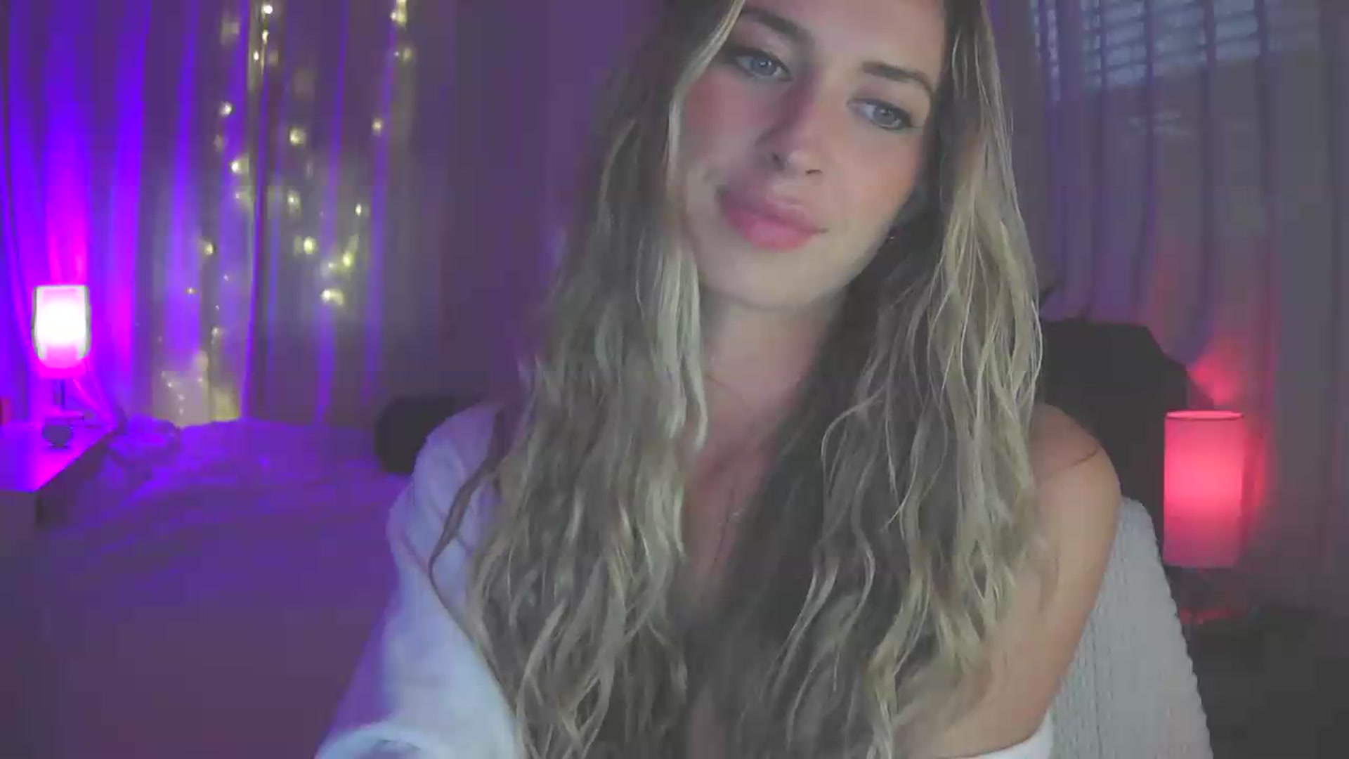 Gallery image thumbnail from Bambi20's myfreecams stream on, 07/30/2026, 01:55 image 2 of 20