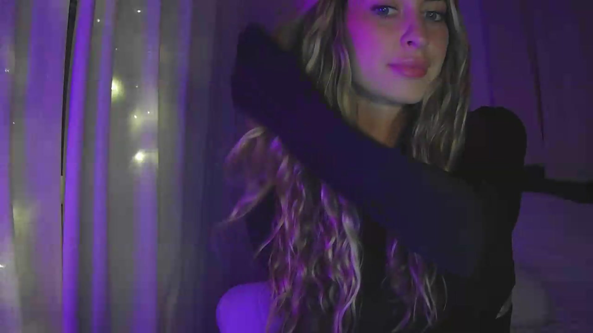 Gallery image thumbnail from Bambi20's myfreecams stream on, 07/31/2026, 04:29 image 6 of 20
