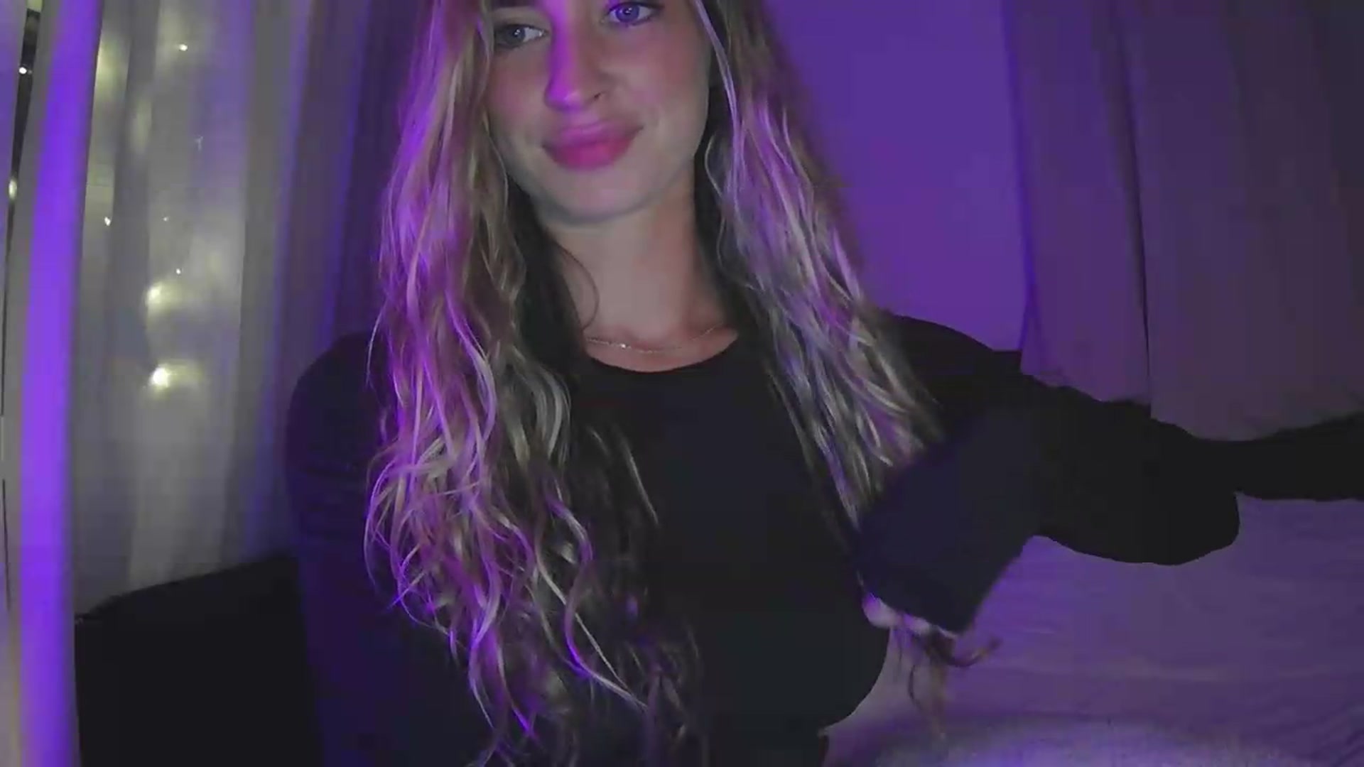Gallery image thumbnail from Bambi20's myfreecams stream on, 07/31/2026, 05:37 image 11 of 20