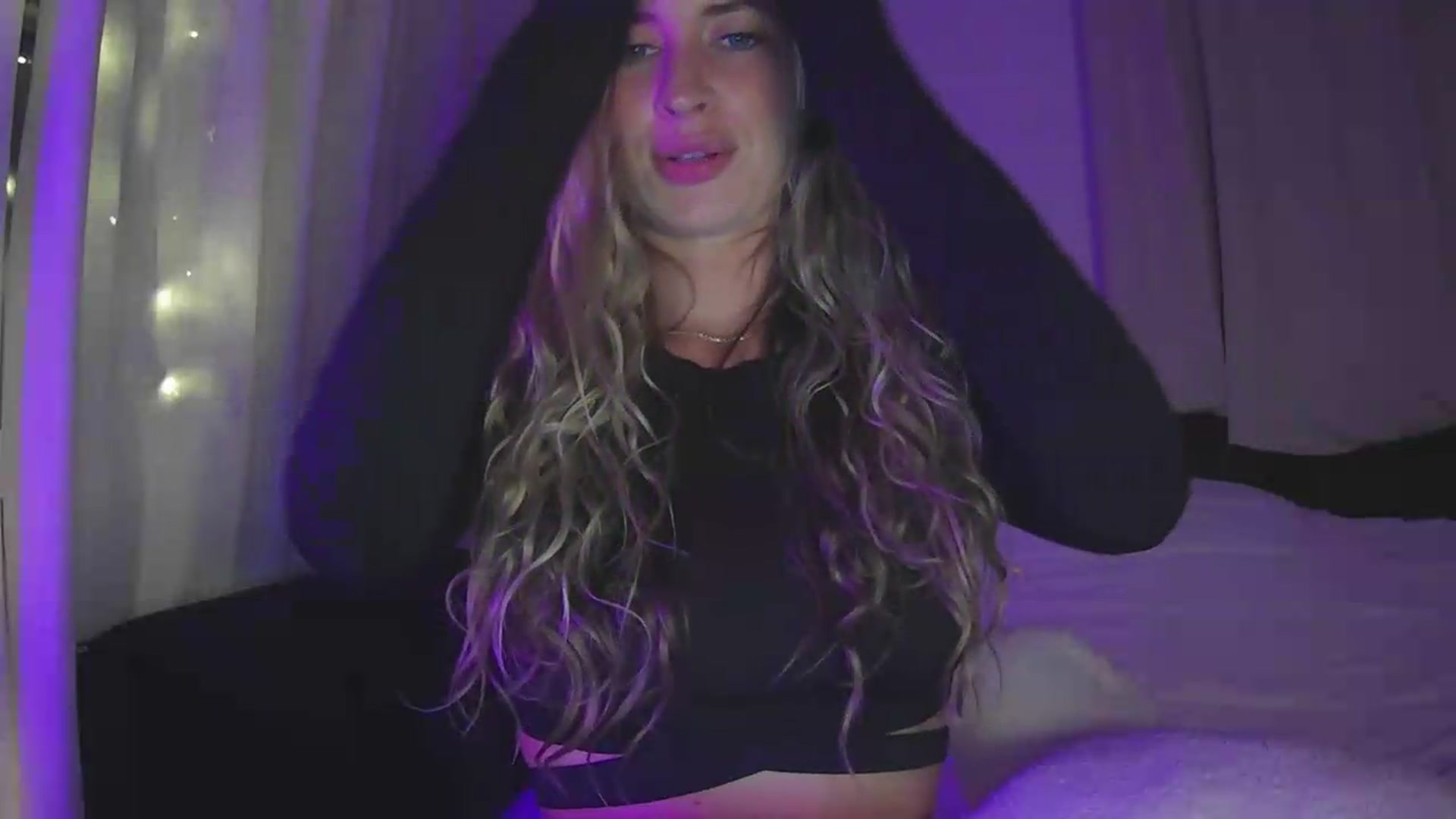 Gallery image thumbnail from Bambi20's myfreecams stream on, 07/31/2026, 05:37 image 16 of 20