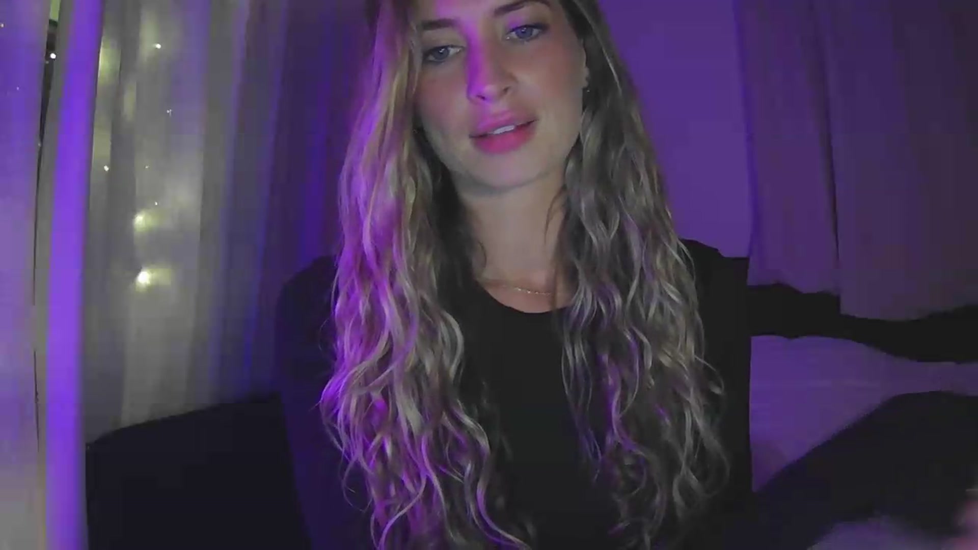 Gallery image thumbnail from Bambi20's myfreecams stream on, 07/31/2026, 05:37 image 3 of 20