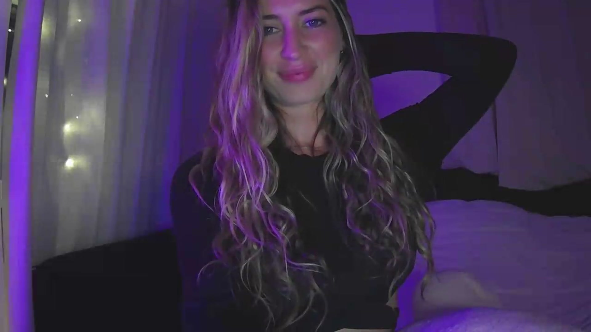 Gallery image thumbnail from Bambi20's myfreecams stream on, 07/31/2026, 05:37 image 6 of 20