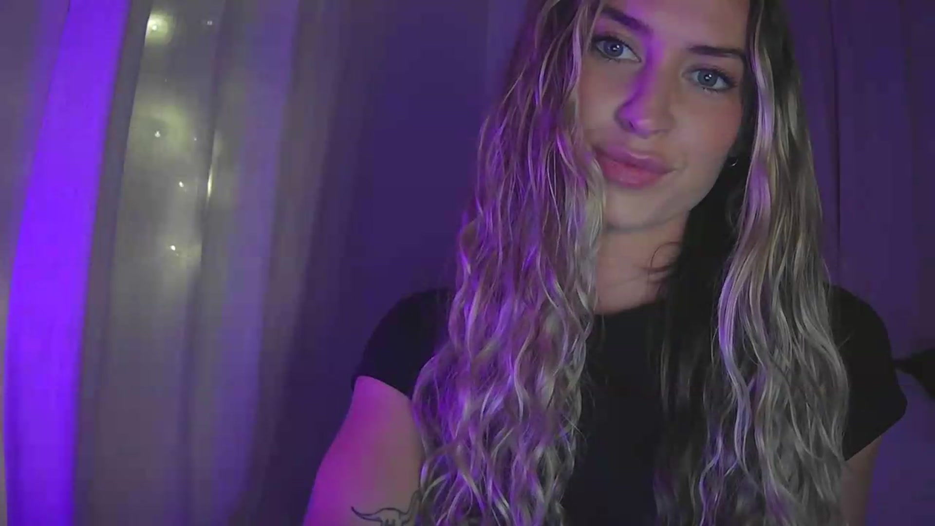Gallery image thumbnail from Bambi20's myfreecams stream on, 08/03/2026, 03:04 image 6 of 20