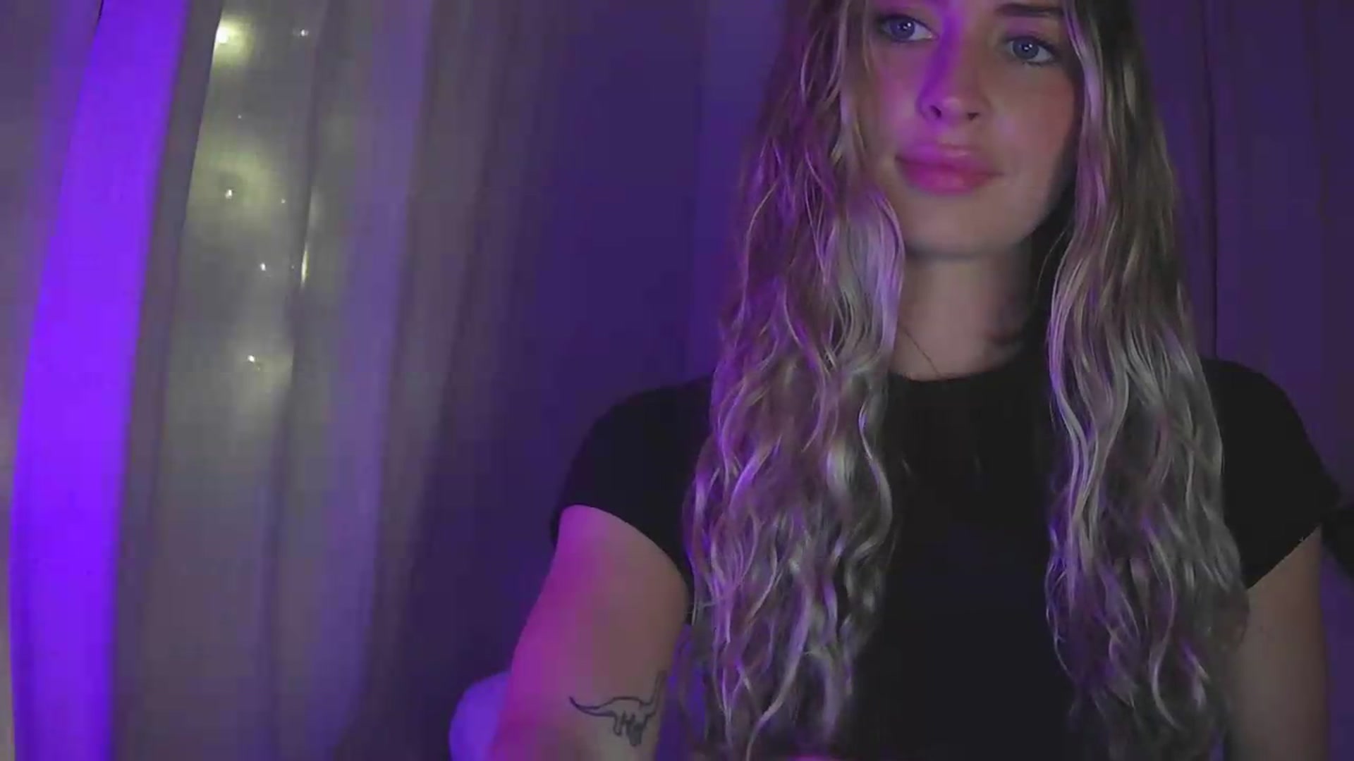 Gallery image thumbnail from Bambi20's myfreecams stream on, 08/03/2026, 03:04 image 17 of 20