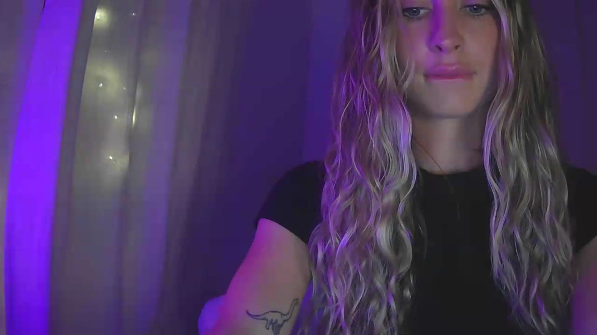 Gallery image thumbnail from Bambi20's myfreecams stream on, 08/03/2026, 03:04 image 19 of 20