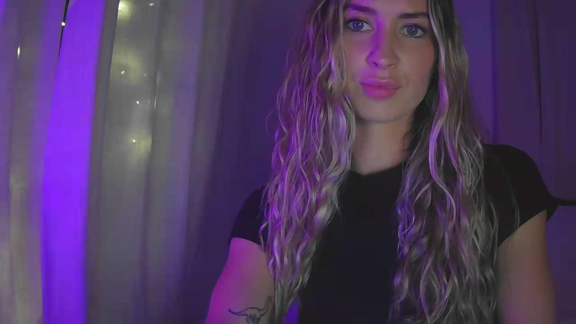 Gallery image thumbnail from Bambi20's myfreecams stream on, 08/03/2026, 03:20 image 17 of 20
