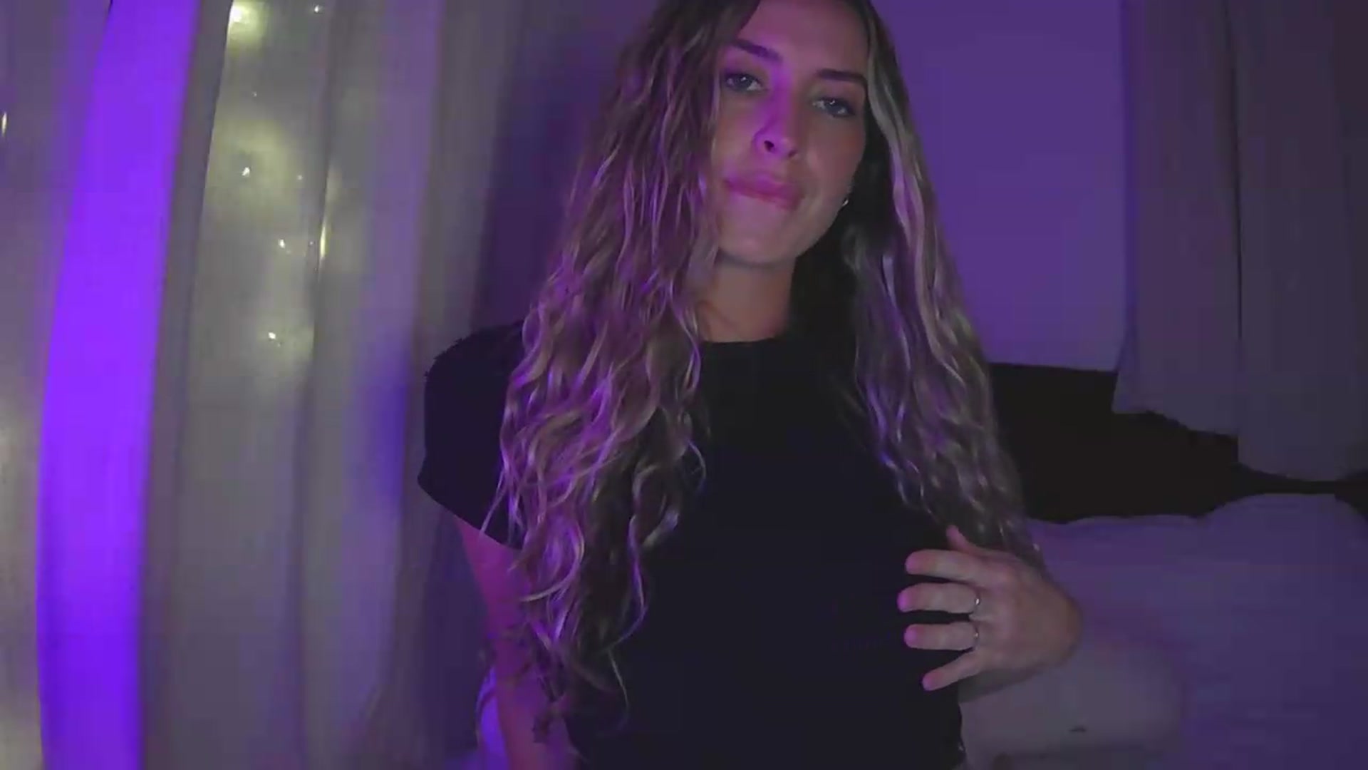 Gallery image thumbnail from Bambi20's myfreecams stream on, 08/03/2026, 03:20 image 3 of 20