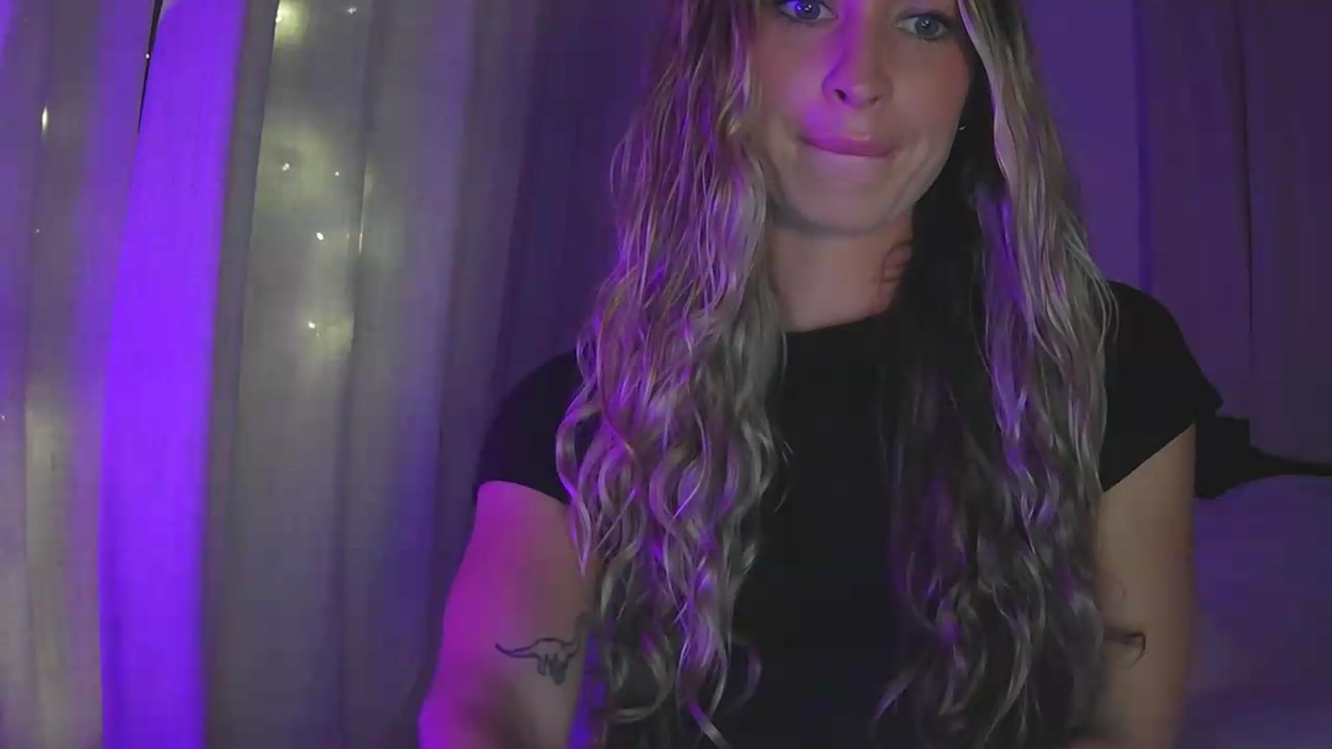 Gallery image thumbnail from Bambi20's myfreecams stream on, 08/03/2026, 03:20 image 14 of 20