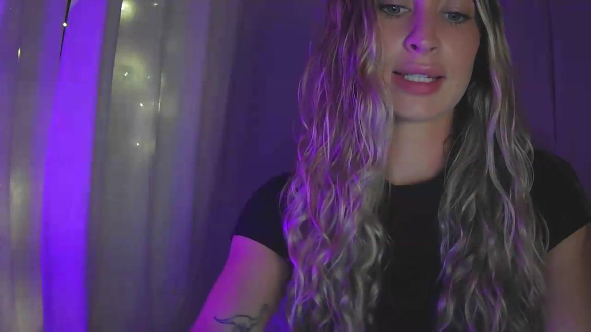Gallery image thumbnail from Bambi20's myfreecams stream on, 08/03/2026, 03:20 image 15 of 20