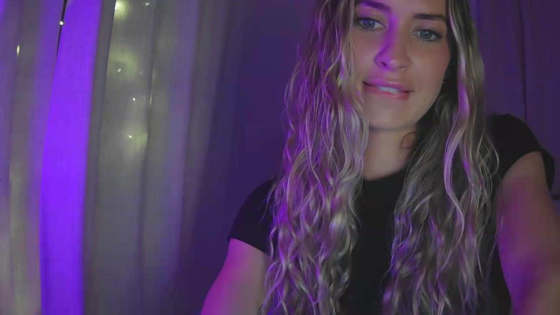 Gallery image thumbnail from Bambi20's myfreecams stream on, 08/03/2026, 03:20 image 18 of 20