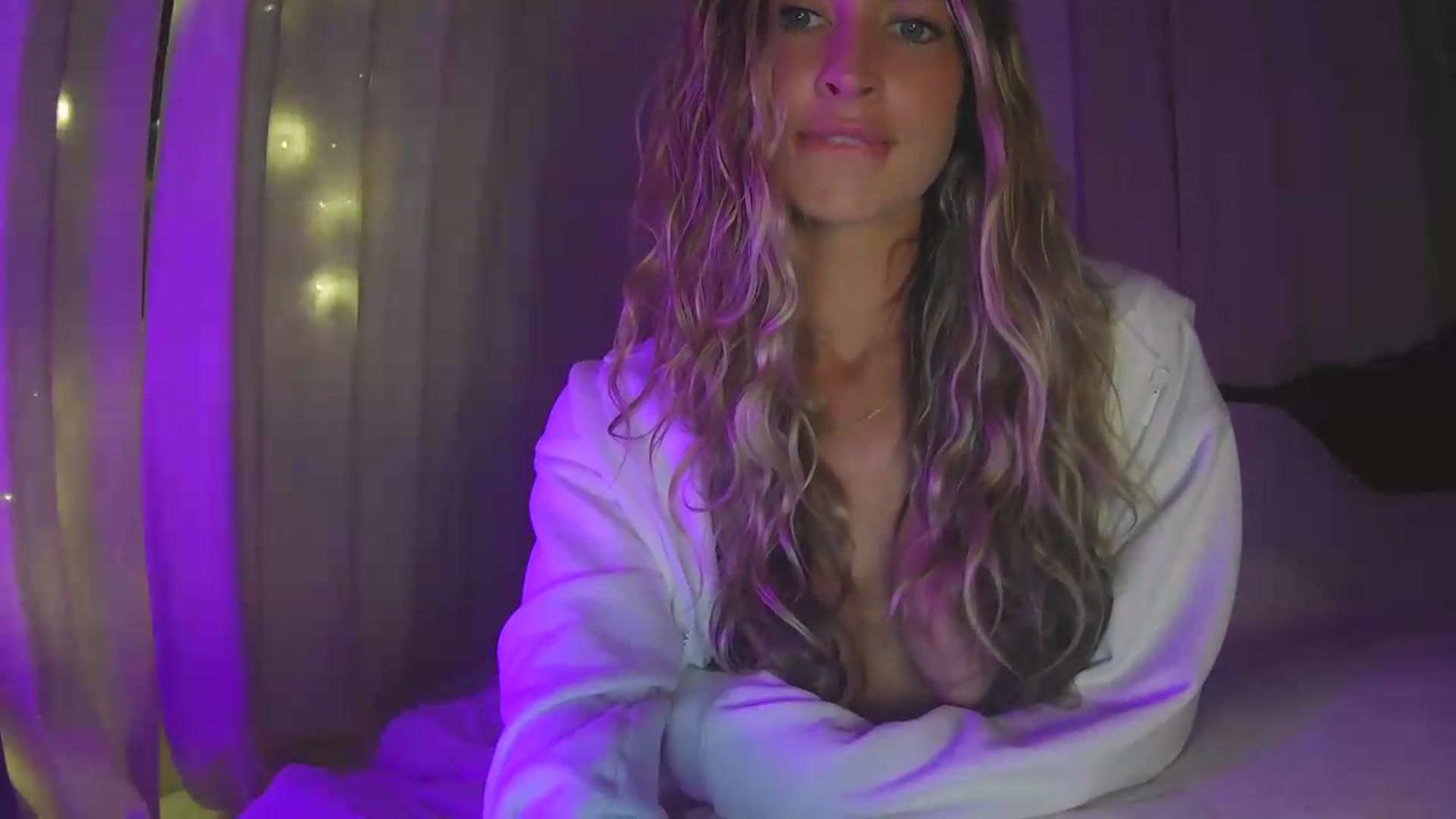 Gallery image thumbnail from Bambi20's myfreecams stream on, 08/03/2026, 04:11 image 15 of 20