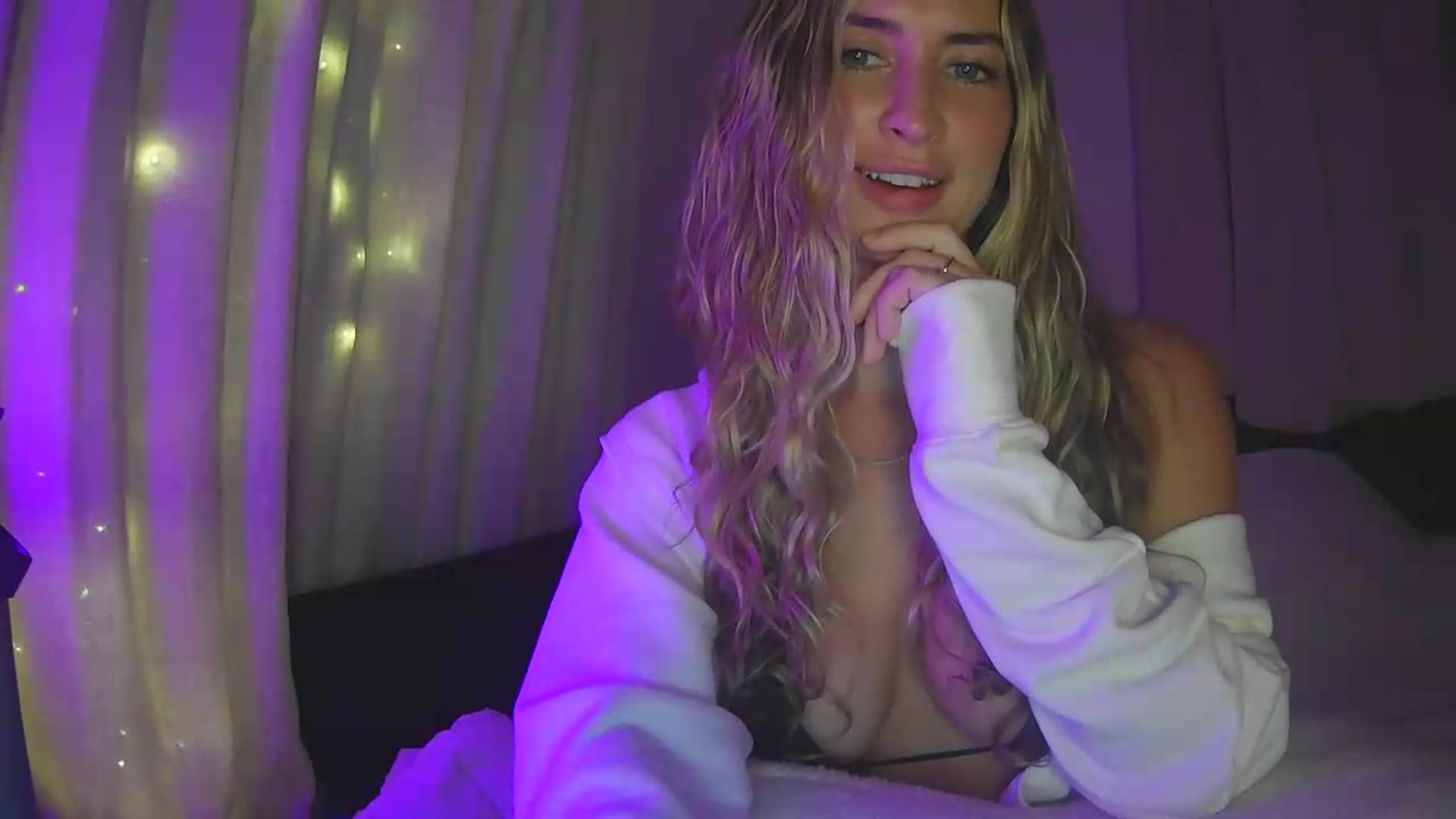 Gallery image thumbnail from Bambi20's myfreecams stream on, 08/03/2026, 05:52 image 13 of 20