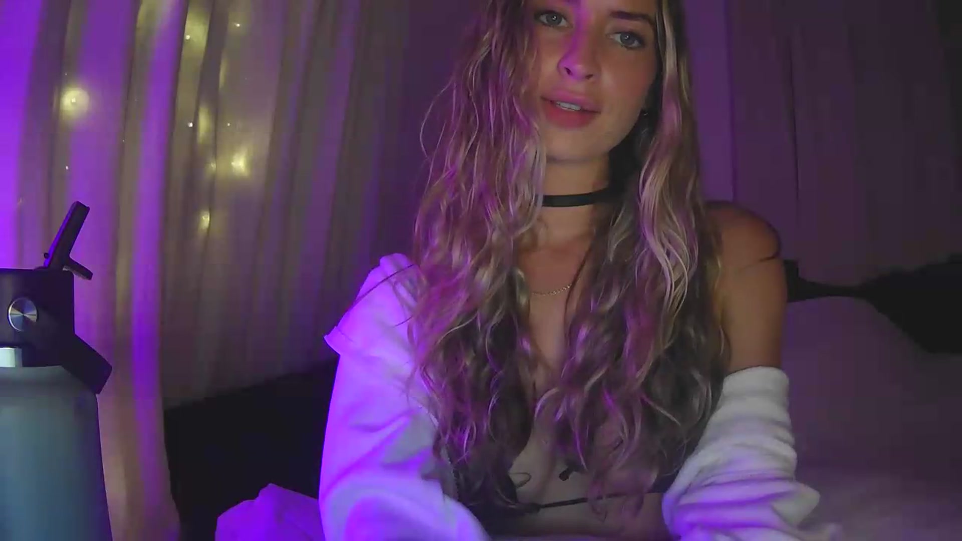 Gallery image thumbnail from Bambi20's myfreecams stream on, 08/03/2026, 05:52 image 17 of 20