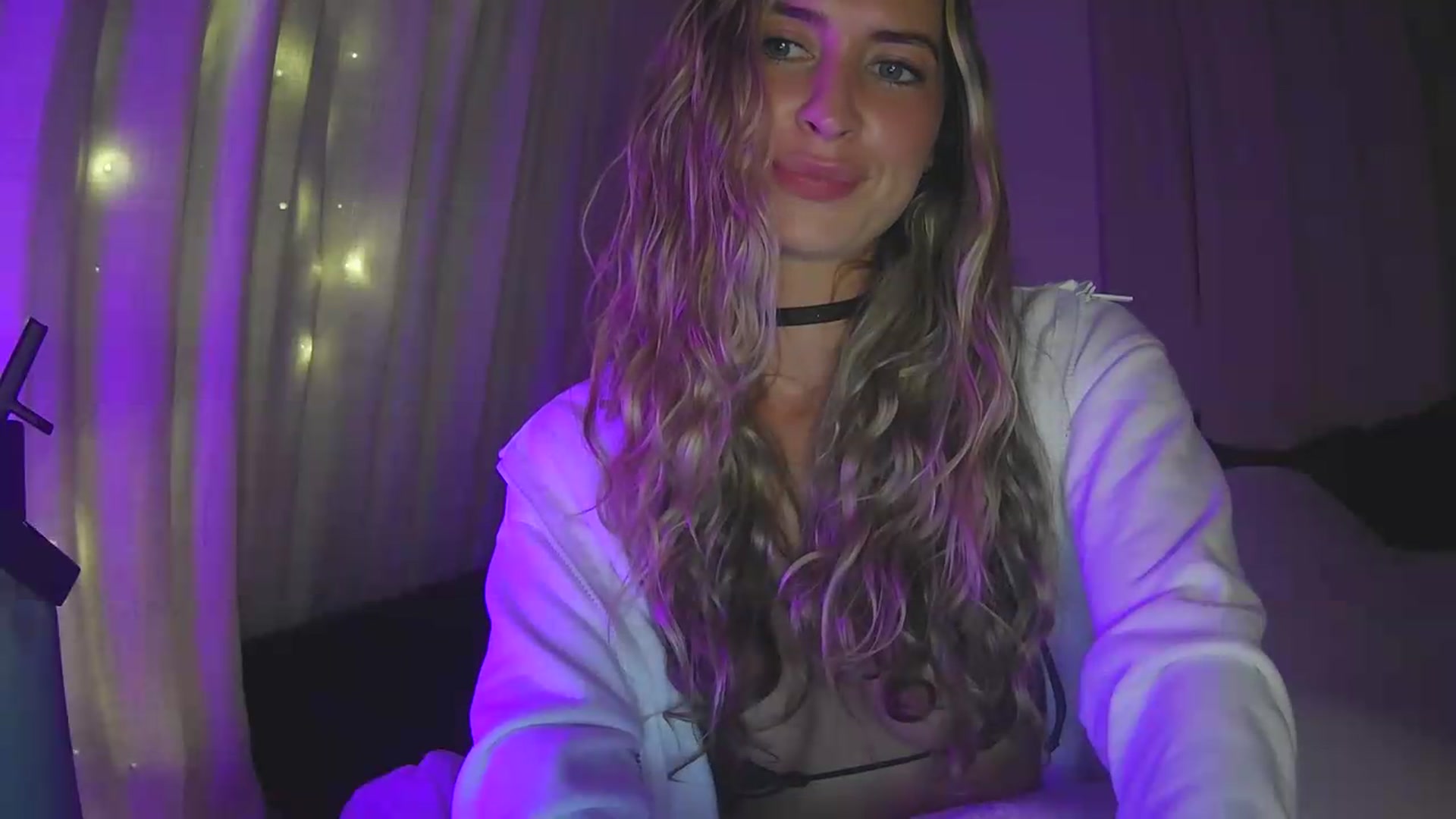 Gallery image thumbnail from Bambi20's myfreecams stream on, 08/03/2026, 05:52 image 18 of 20